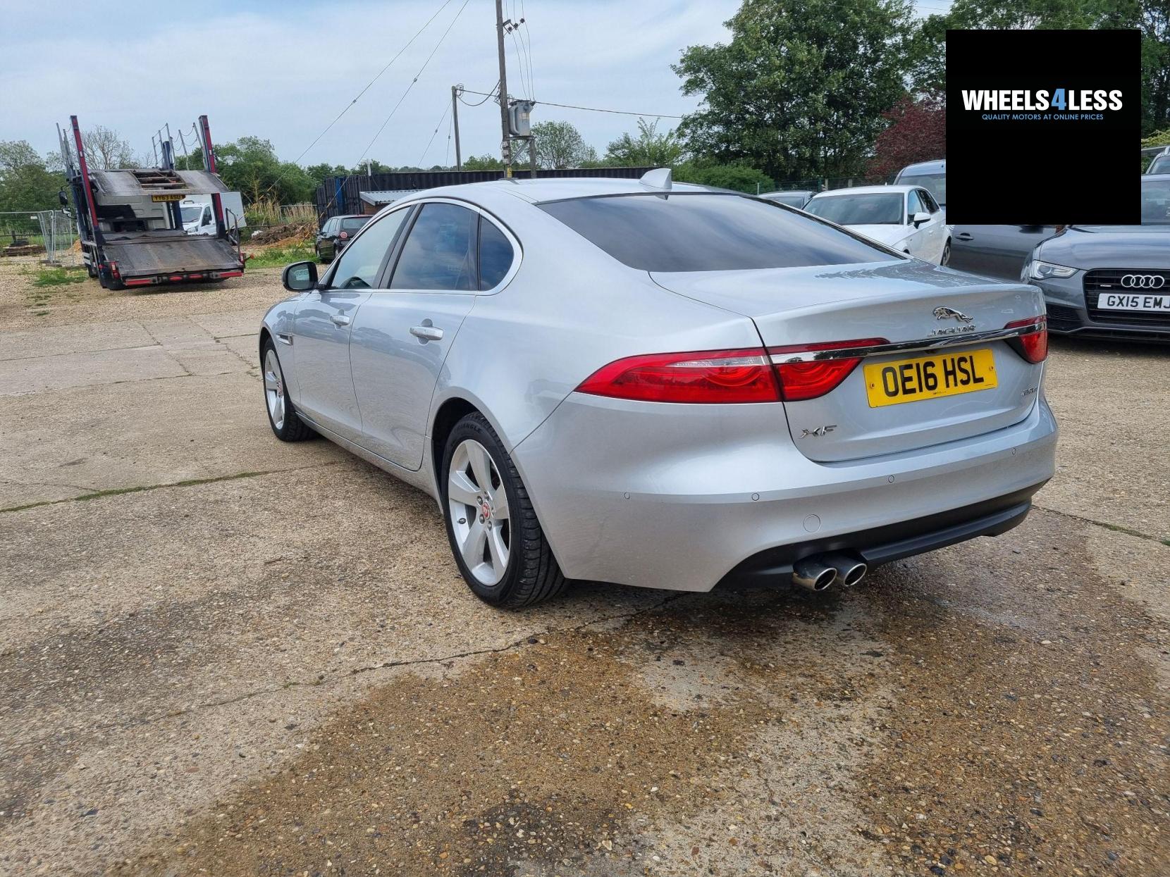 Jaguar XF 2.0d Portfolio Auto Euro 6 (s/s) 4dr
