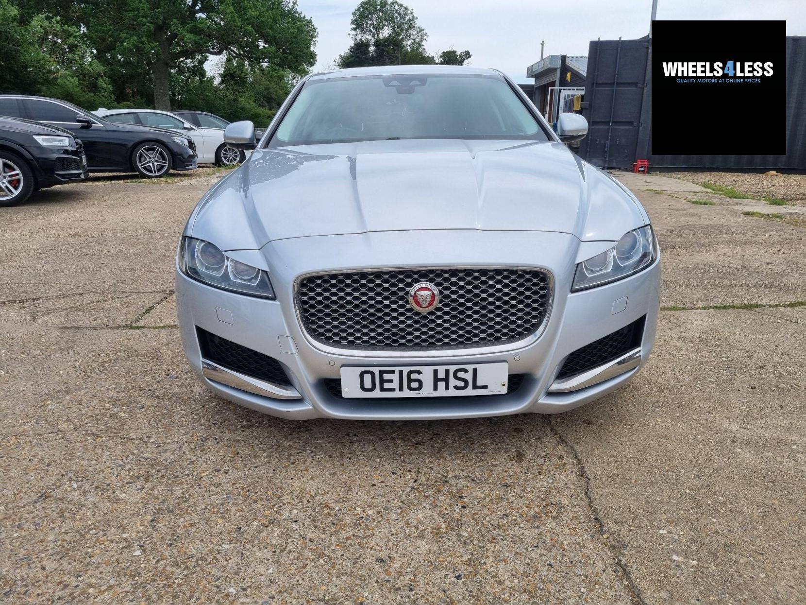 Jaguar XF 2.0d Portfolio Auto Euro 6 (s/s) 4dr