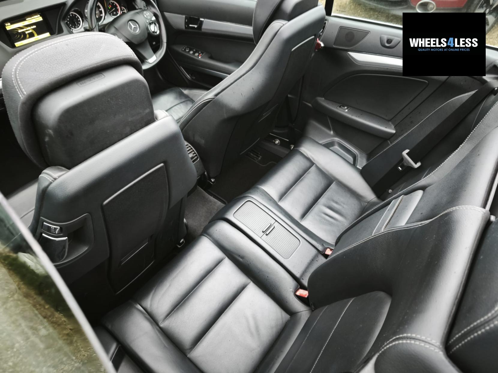 Mercedes-Benz E Class 3.0 E350 CDI V6 BlueEfficiency Sport Cabriolet 2dr Diesel G-Tronic Euro 5 (231 ps)