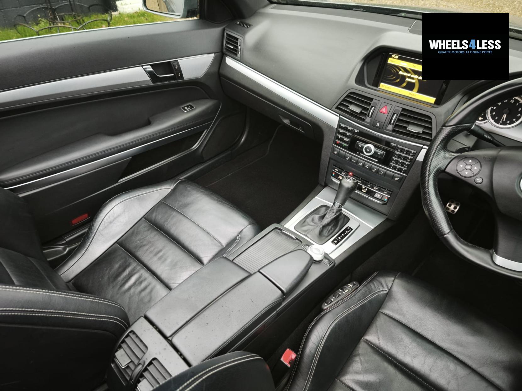 Mercedes-Benz E Class 3.0 E350 CDI V6 BlueEfficiency Sport Cabriolet 2dr Diesel G-Tronic Euro 5 (231 ps)