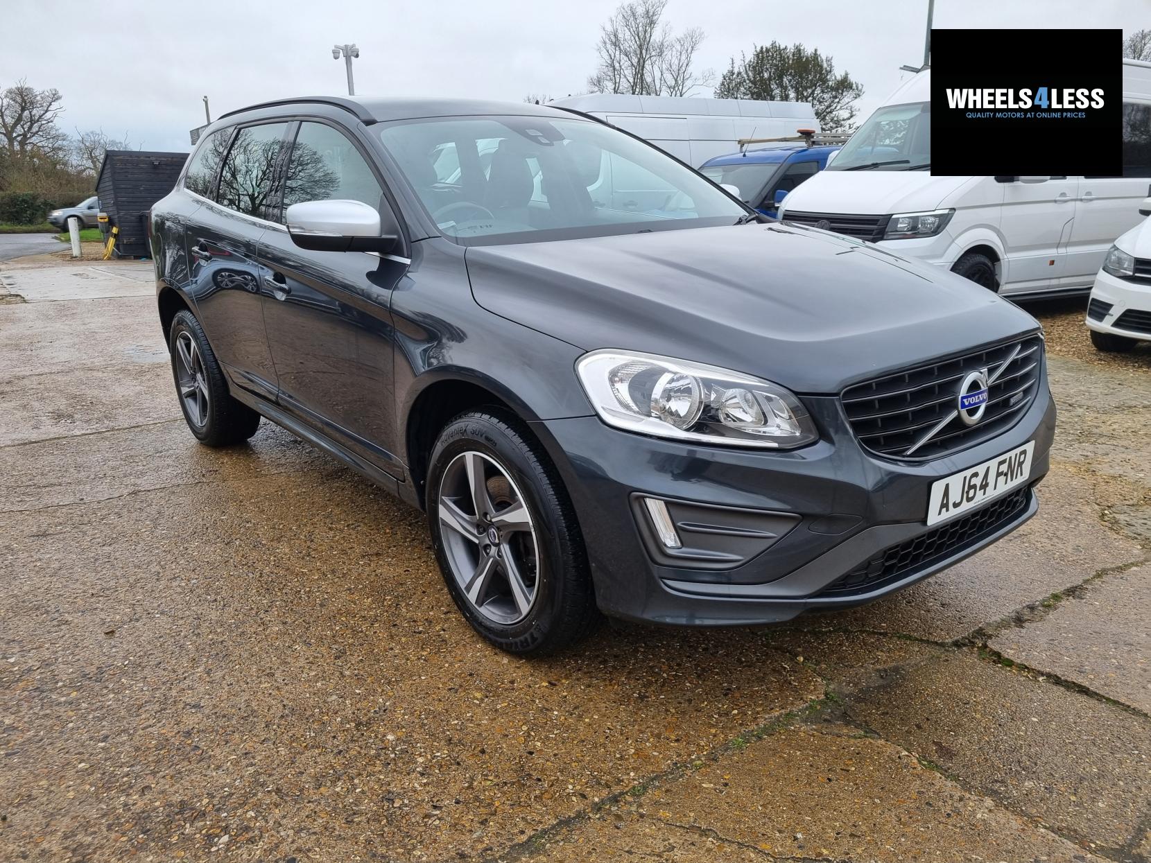 Volvo XC60 2.0 D4 R-Design Nav SUV 5dr Diesel Manual Euro 6 (s/s) (181 ps)