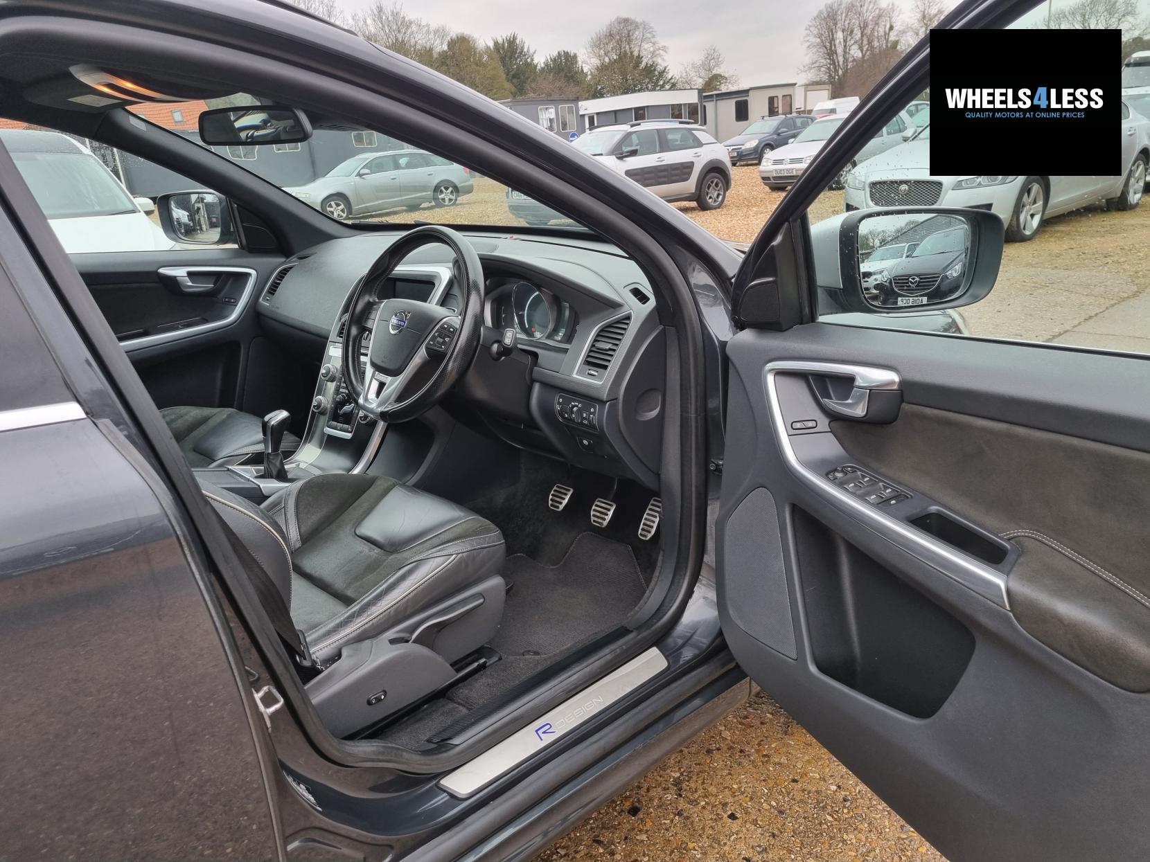 Volvo XC60 2.0 D4 R-Design Nav SUV 5dr Diesel Manual Euro 6 (s/s) (181 ps)