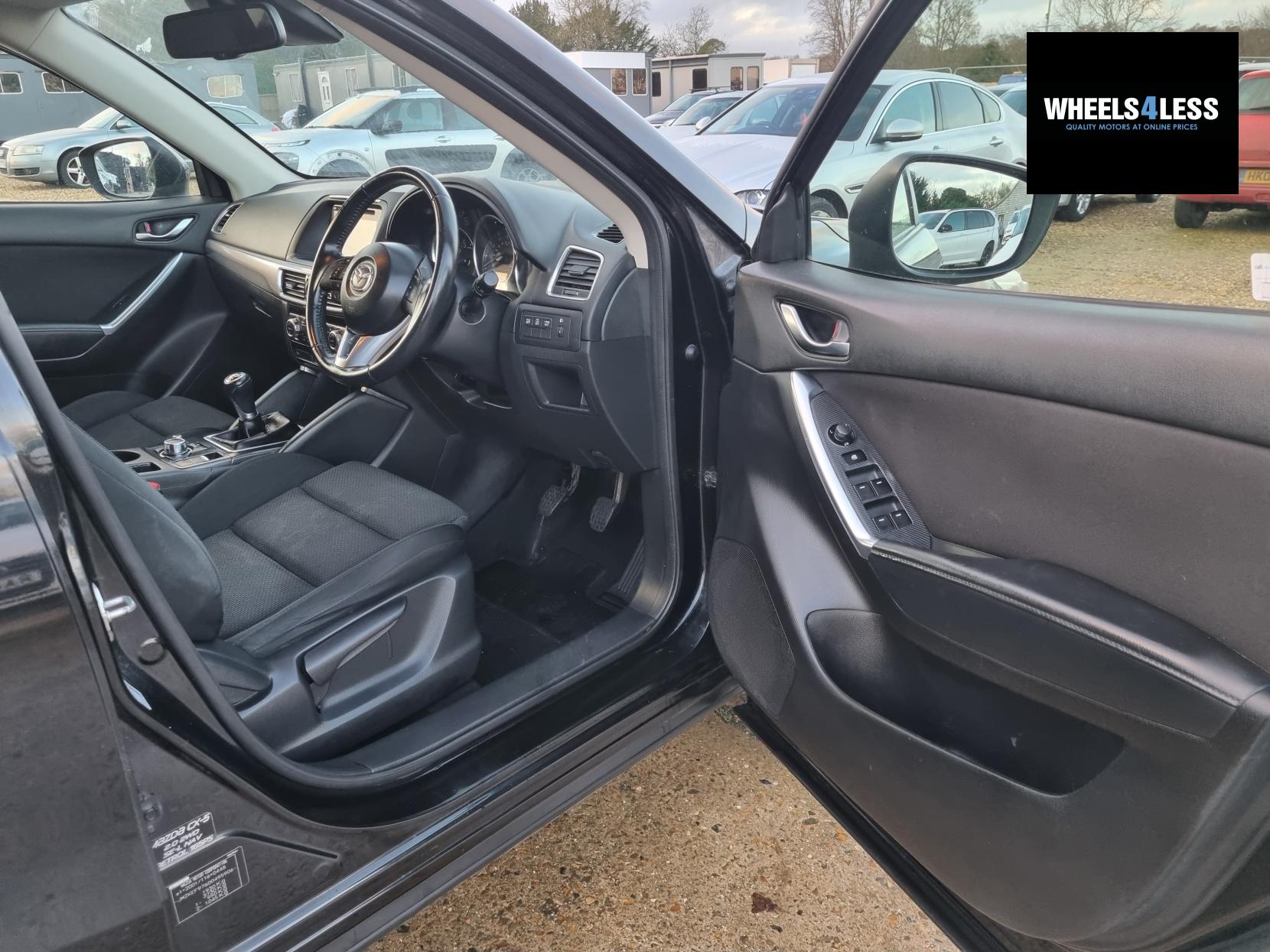 Mazda CX-5 2.0 SKYACTIV-G SE-L Nav SUV 5dr Petrol Manual Euro 6 (s/s) (165 ps)