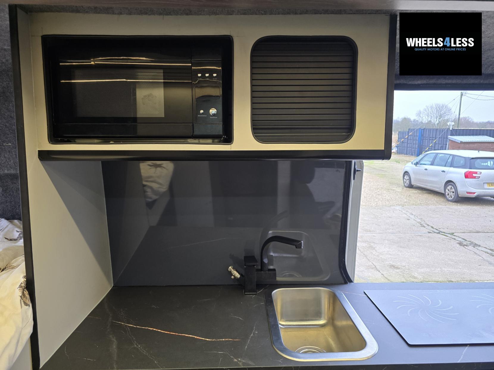 Volkswagen Crafter 2.0 TDI CR35 BlueMotion Tech Trendline Panel Van 5dr Diesel Manual FWD LWB High Roof Euro 6 (s/s) (102 ps)