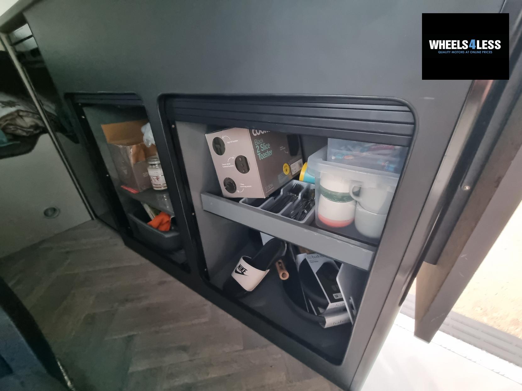 MAN TGE Camper 2.0 TDI CR35 Trendline CAMPERVAN Diesel Manual FWD LWB High Roof Euro 6 (s/s) (140 ps)