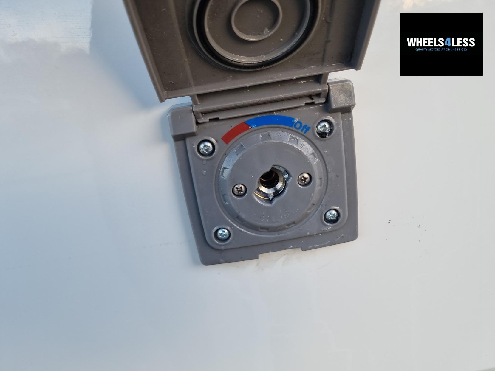 MAN TGE Camper 2.0 TDI CR35 Trendline CAMPERVAN Diesel Manual FWD LWB High Roof Euro 6 (s/s) (140 ps)