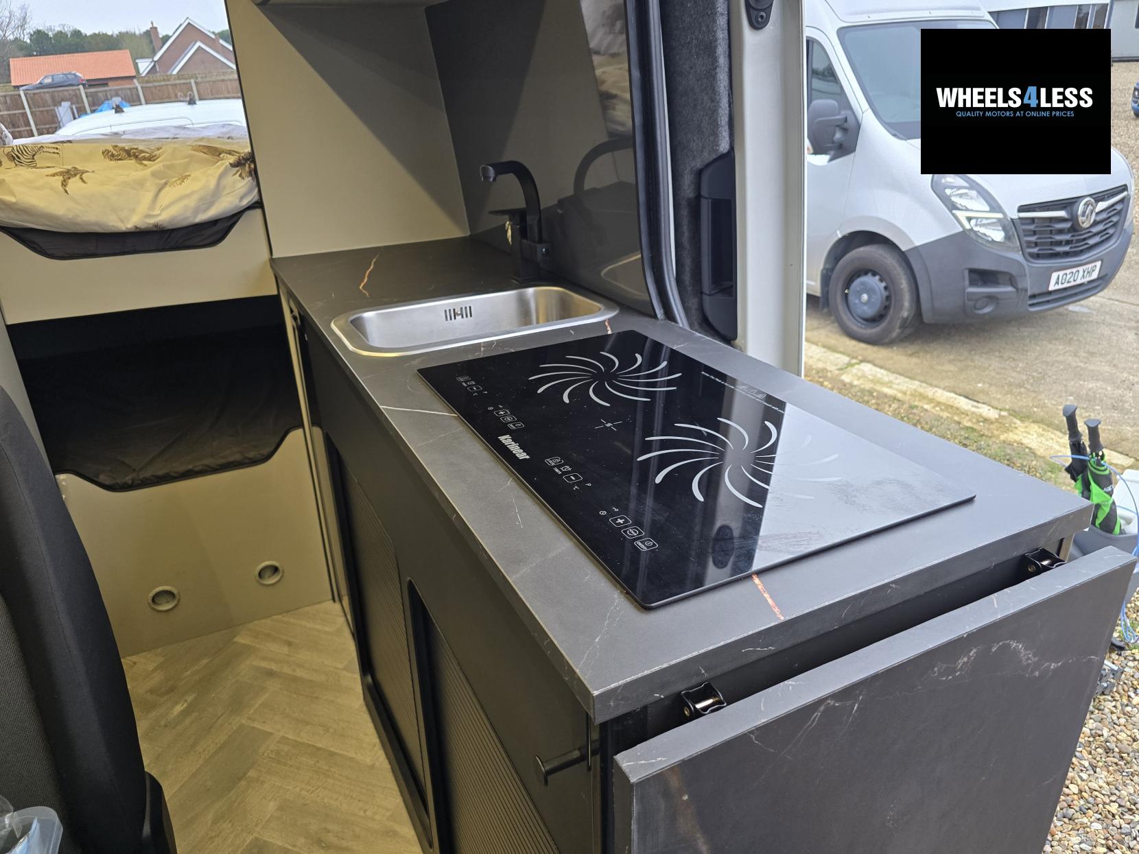 Volkswagen Crafter 2.0 TDI CR35 BlueMotion Tech Trendline Panel Van 5dr Diesel Manual FWD LWB High Roof Euro 6 (s/s) (102 ps)