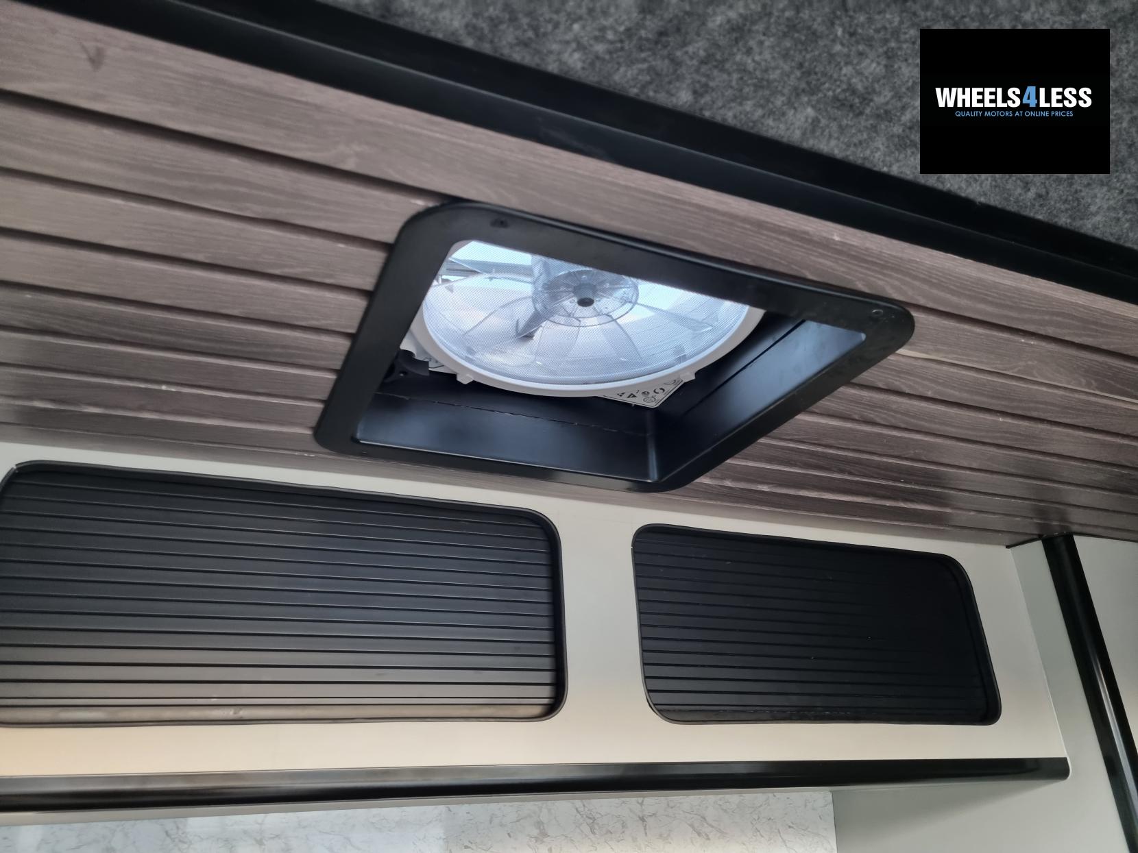 MAN TGE Camper 2.0 TDI CR35 Trendline CAMPERVAN Diesel Manual FWD LWB High Roof Euro 6 (s/s) (140 ps)