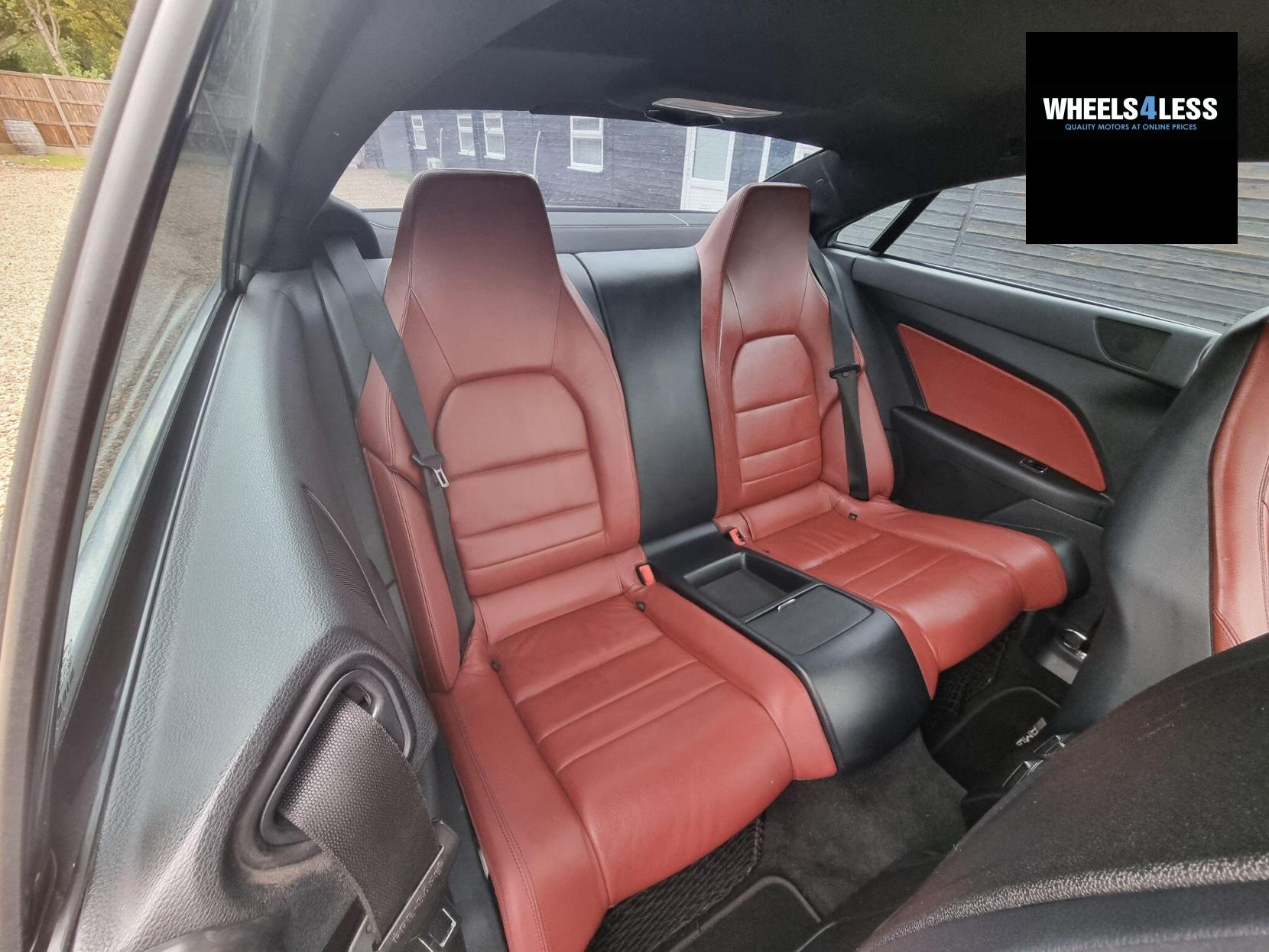 Mercedes-Benz E Class 3.0 E350 CDI V6 BlueEfficiency Sport G-Tronic Euro 5 2dr