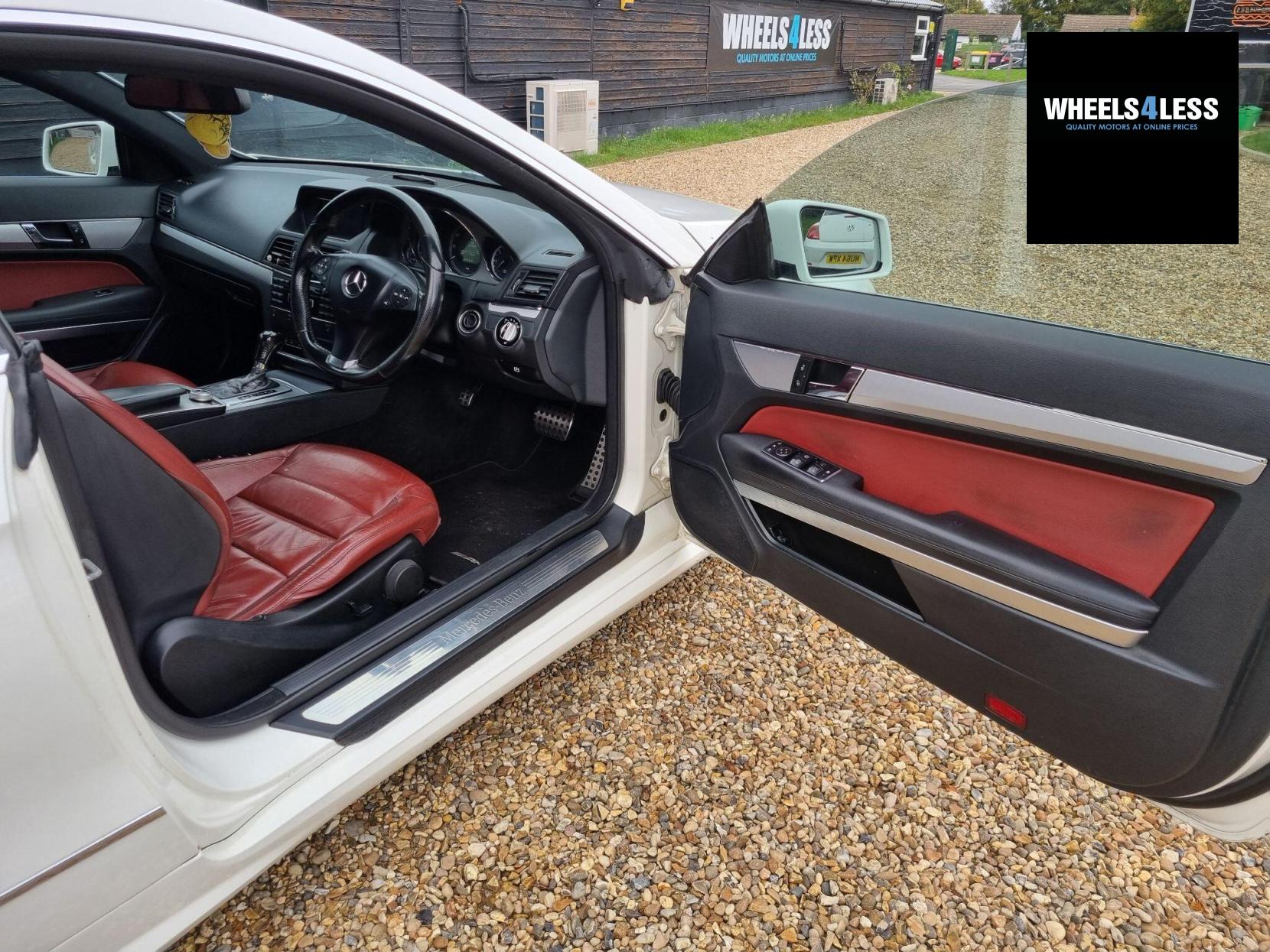 Mercedes-Benz E Class 3.0 E350 CDI V6 BlueEfficiency Sport G-Tronic Euro 5 2dr