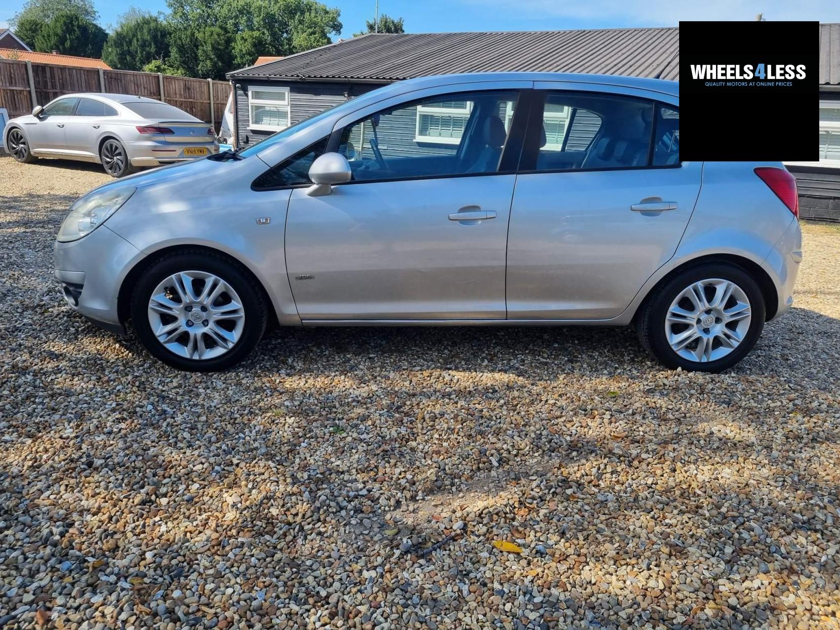 Vauxhall Corsa 1.4i 16v Design 5dr (a/c)