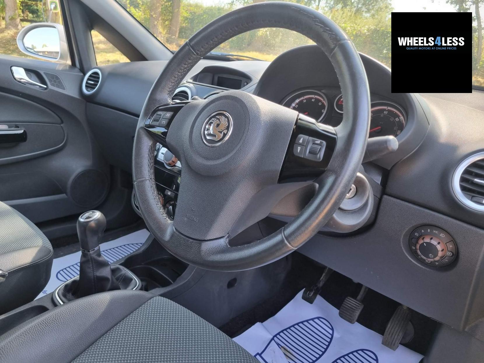 Vauxhall Corsa 1.4i 16v Design 5dr (a/c)