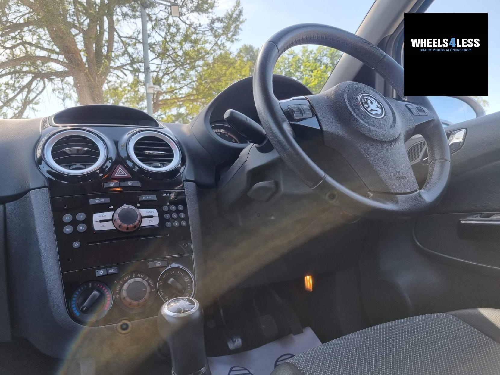 Vauxhall Corsa 1.4i 16v Design 5dr (a/c)