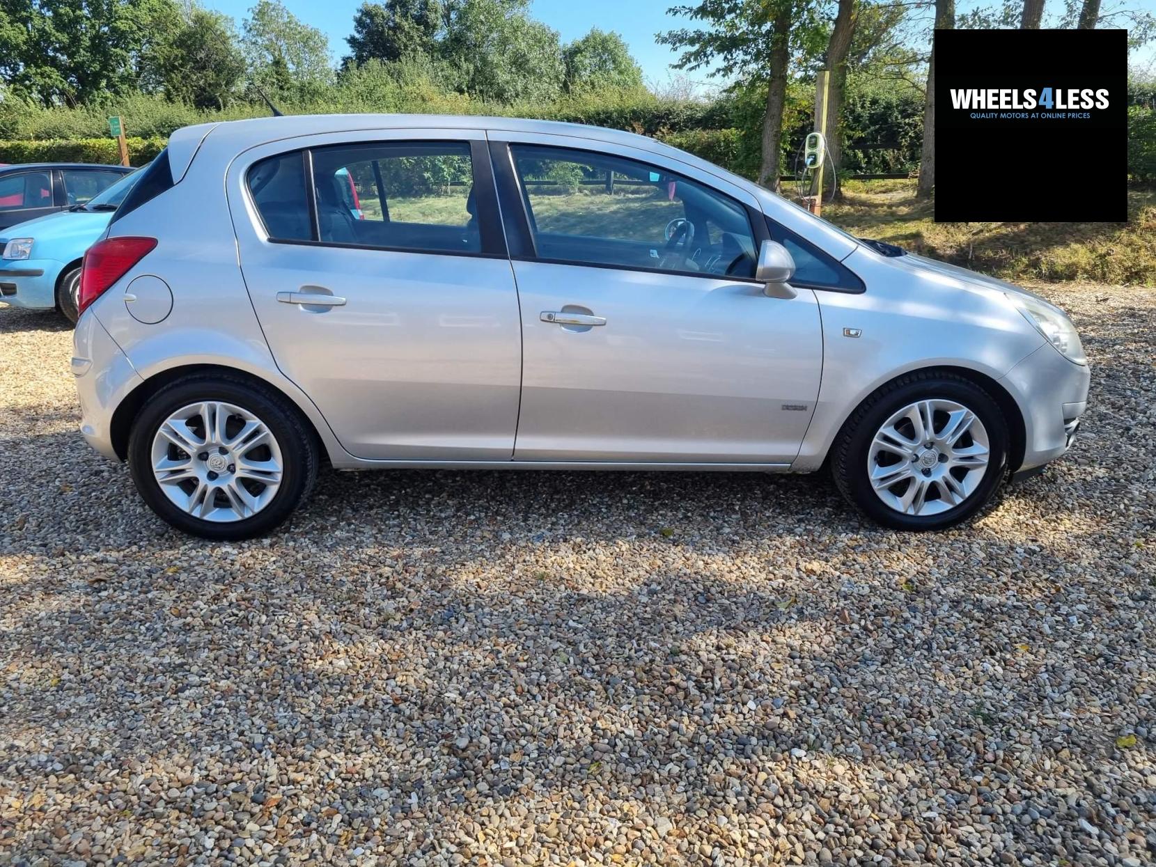 Vauxhall Corsa 1.4i 16v Design 5dr (a/c)