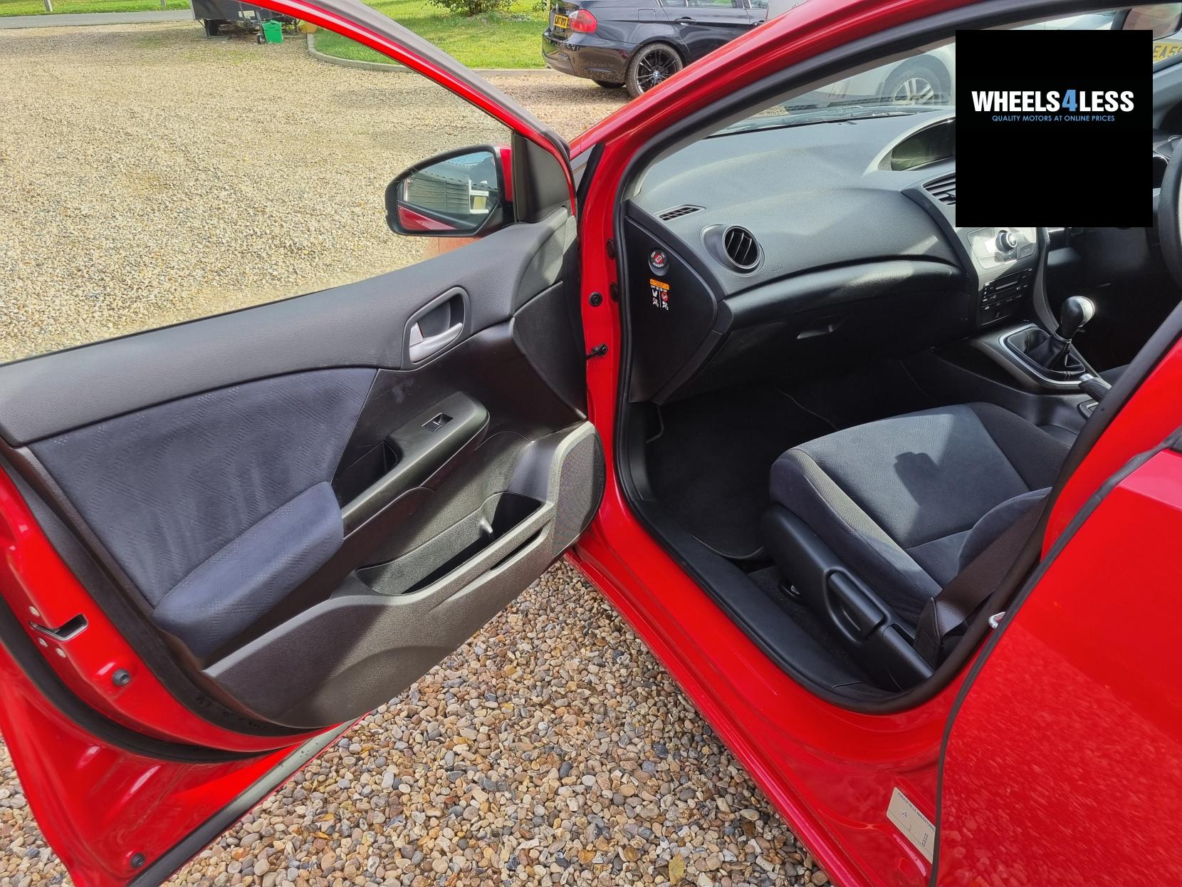 Honda Civic 1.4 i-VTEC SE Hatchback 5dr Petrol Manual Euro 5 (s/s) (100 ps)