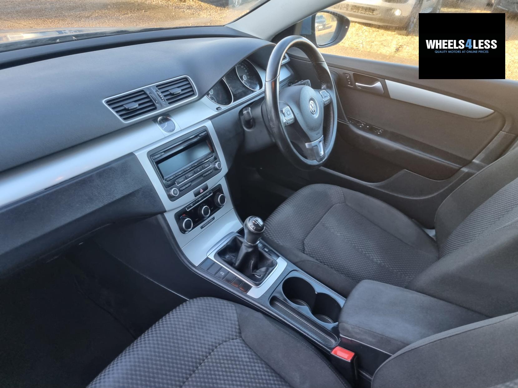 Volkswagen Passat 1.6 TDI BlueMotion Tech S Estate 5dr Diesel Manual Euro 5 (s/s) (105 ps)