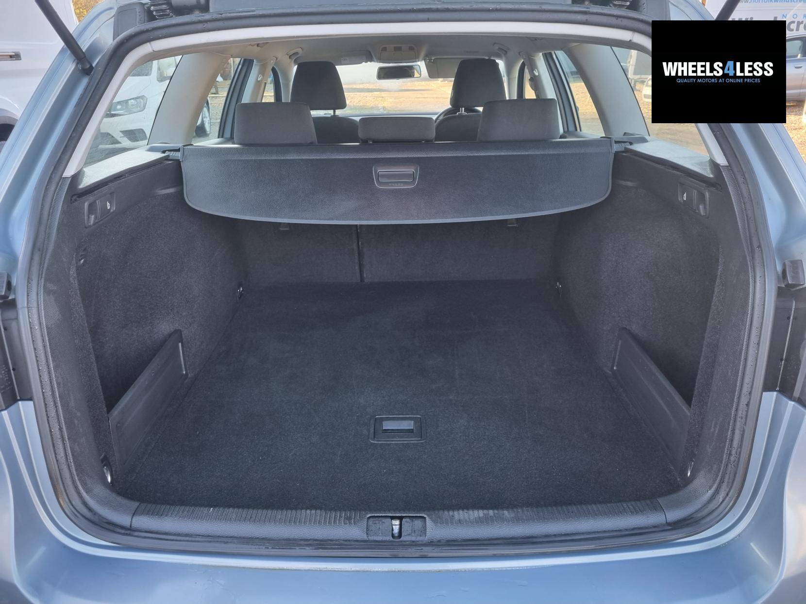 Volkswagen Passat 1.6 TDI BlueMotion Tech S Estate 5dr Diesel Manual Euro 5 (s/s) (105 ps)