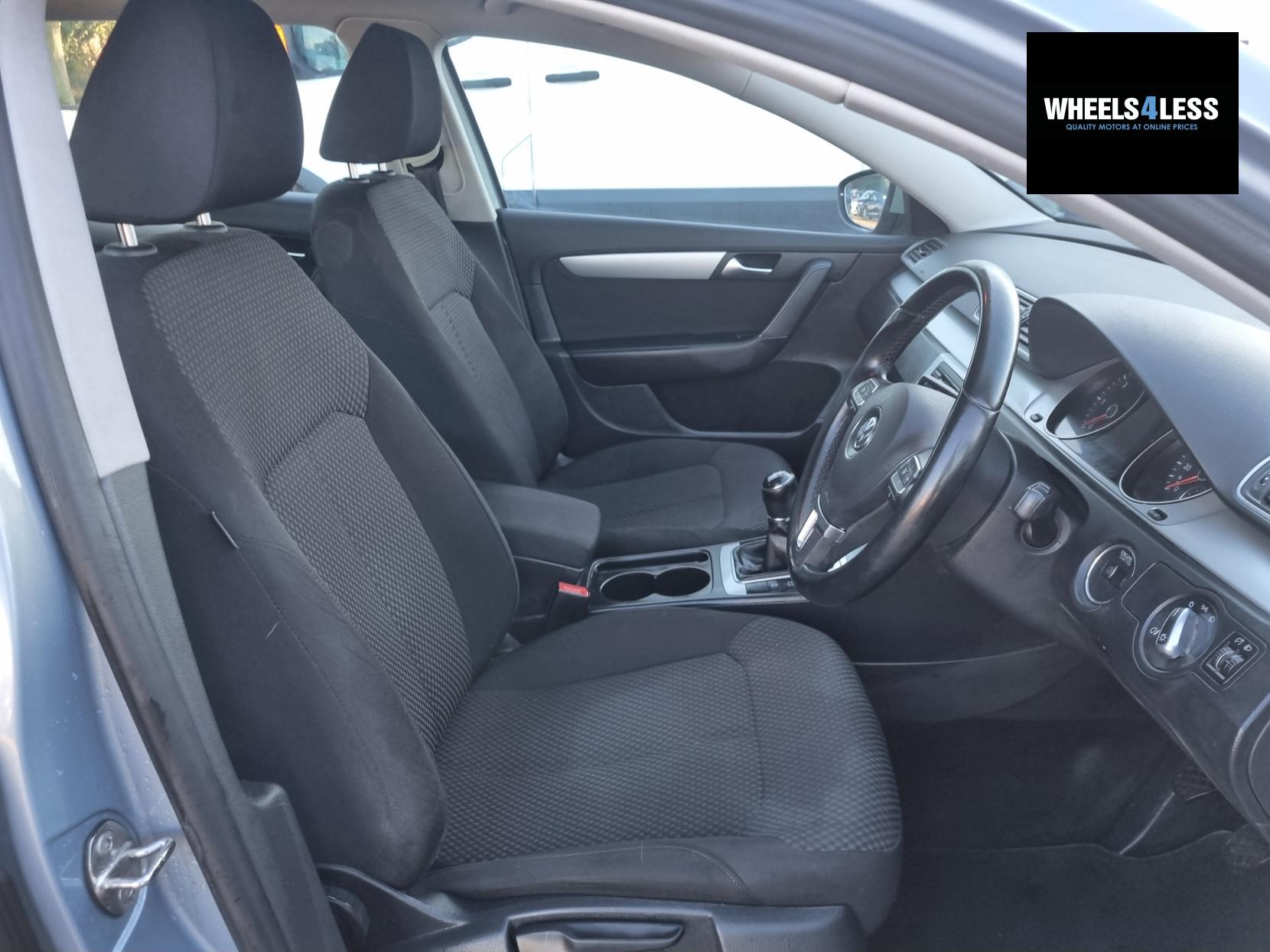 Volkswagen Passat 1.6 TDI BlueMotion Tech S Estate 5dr Diesel Manual Euro 5 (s/s) (105 ps)