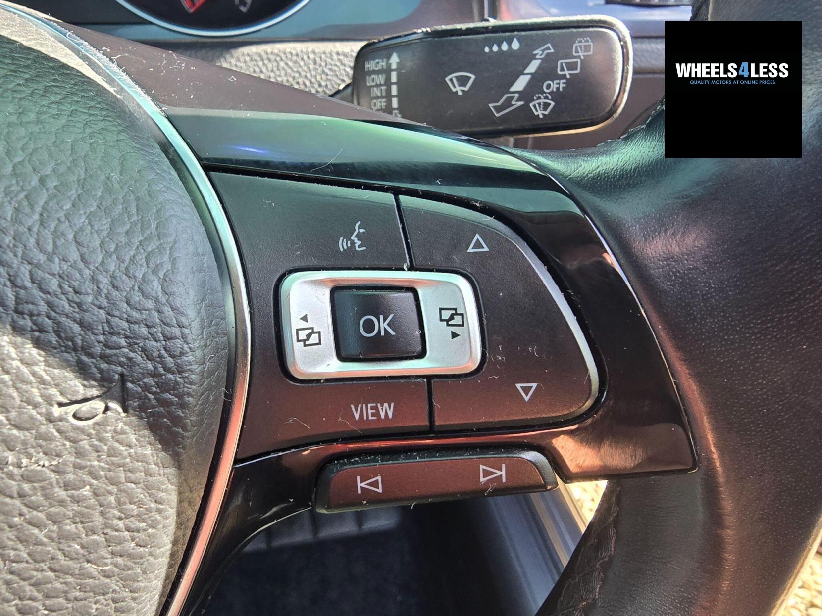 Volkswagen Golf 1.6 TDI SE Nav Euro 6 (s/s) 5dr