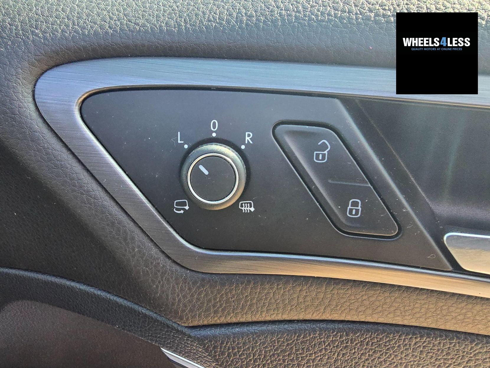 Volkswagen Golf 1.6 TDI SE Nav Euro 6 (s/s) 5dr