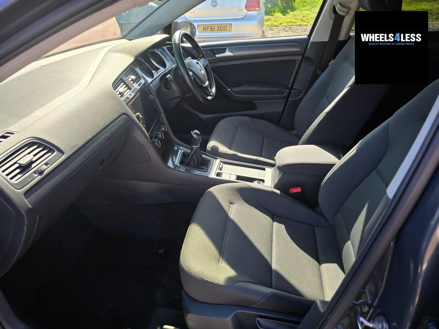 Volkswagen Golf 1.6 TDI SE Nav Euro 6 (s/s) 5dr