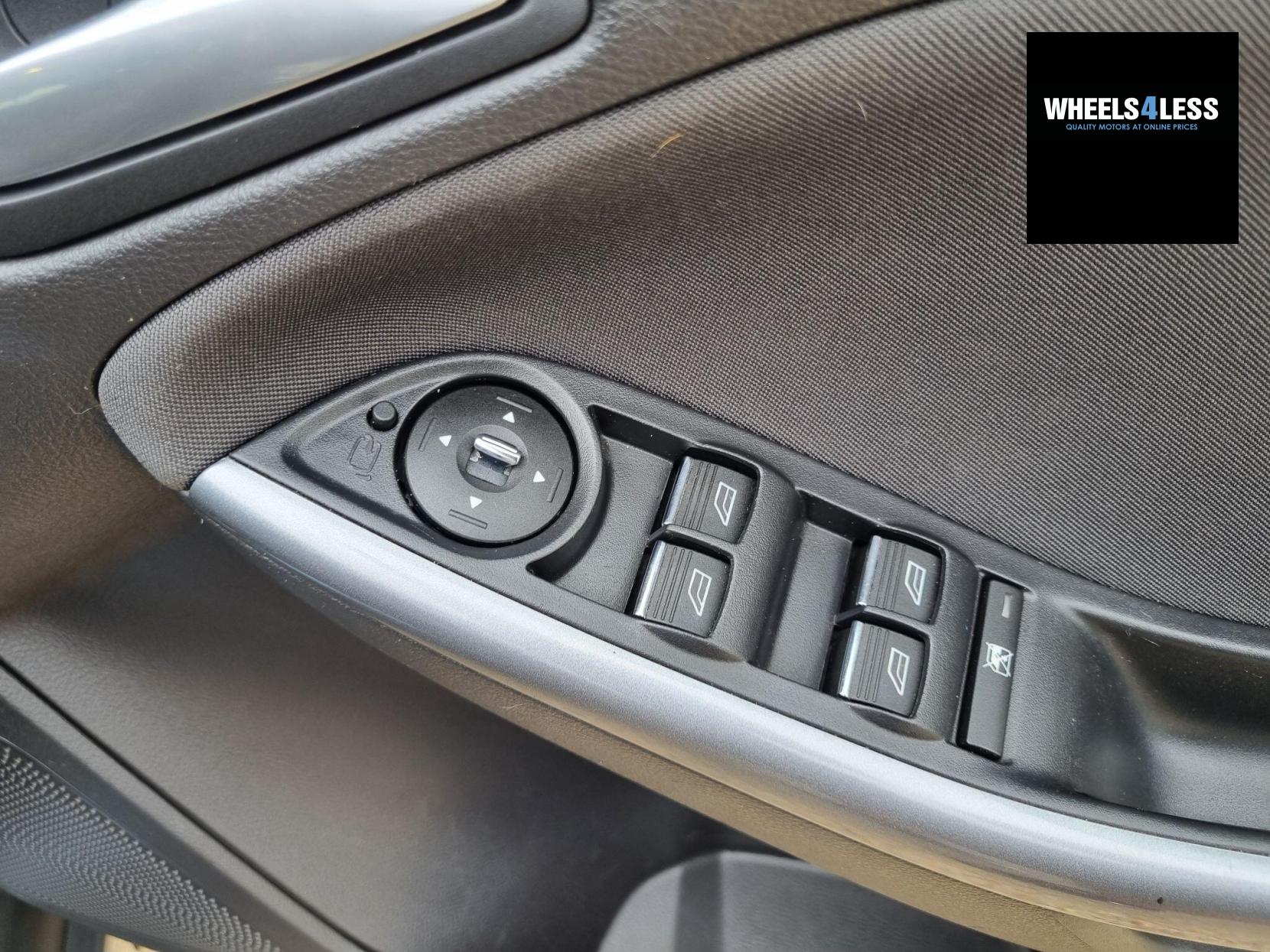 Ford Focus 1.6 Titanium Euro 5 5dr