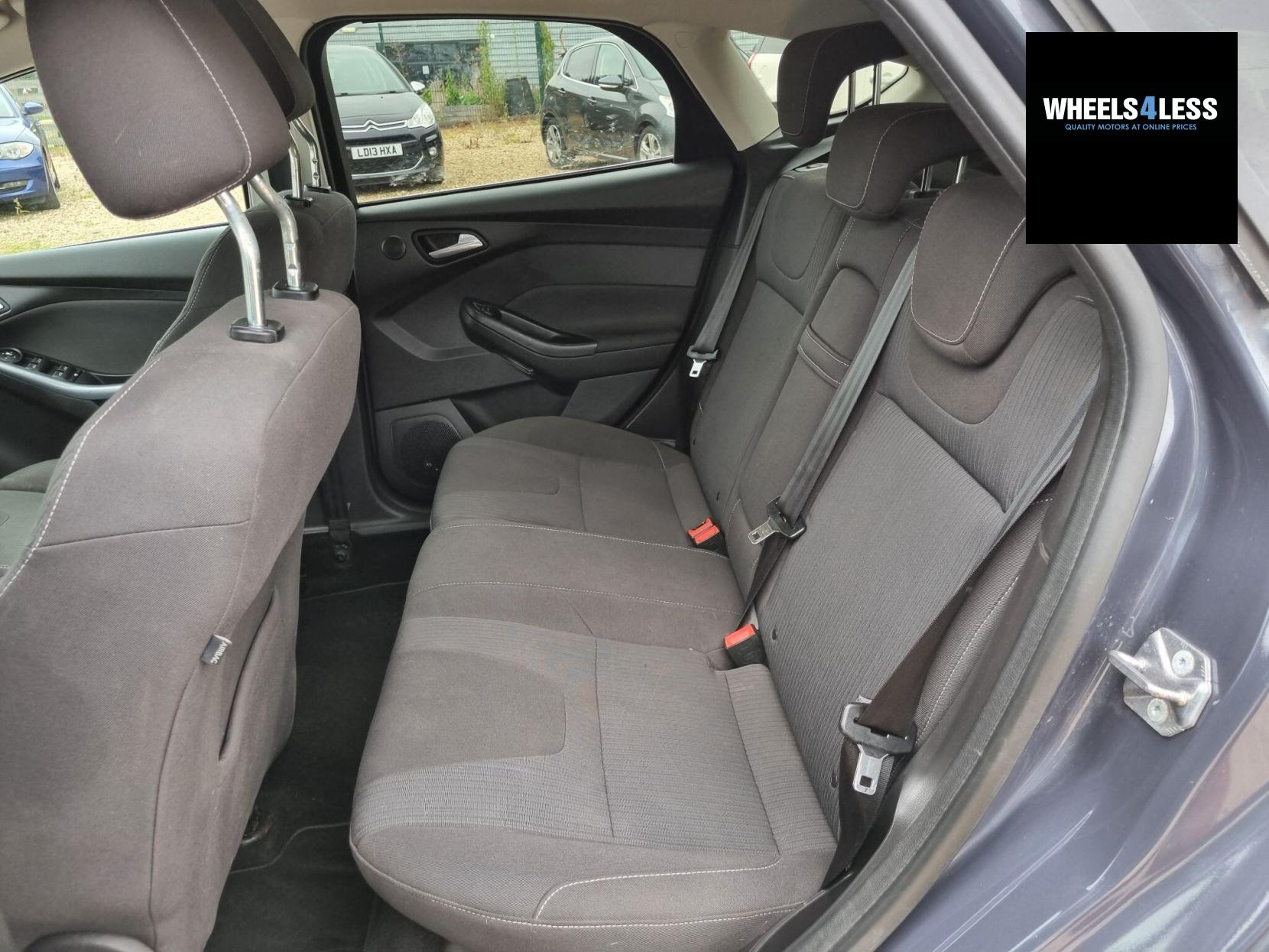 Ford Focus 1.6 Titanium Euro 5 5dr