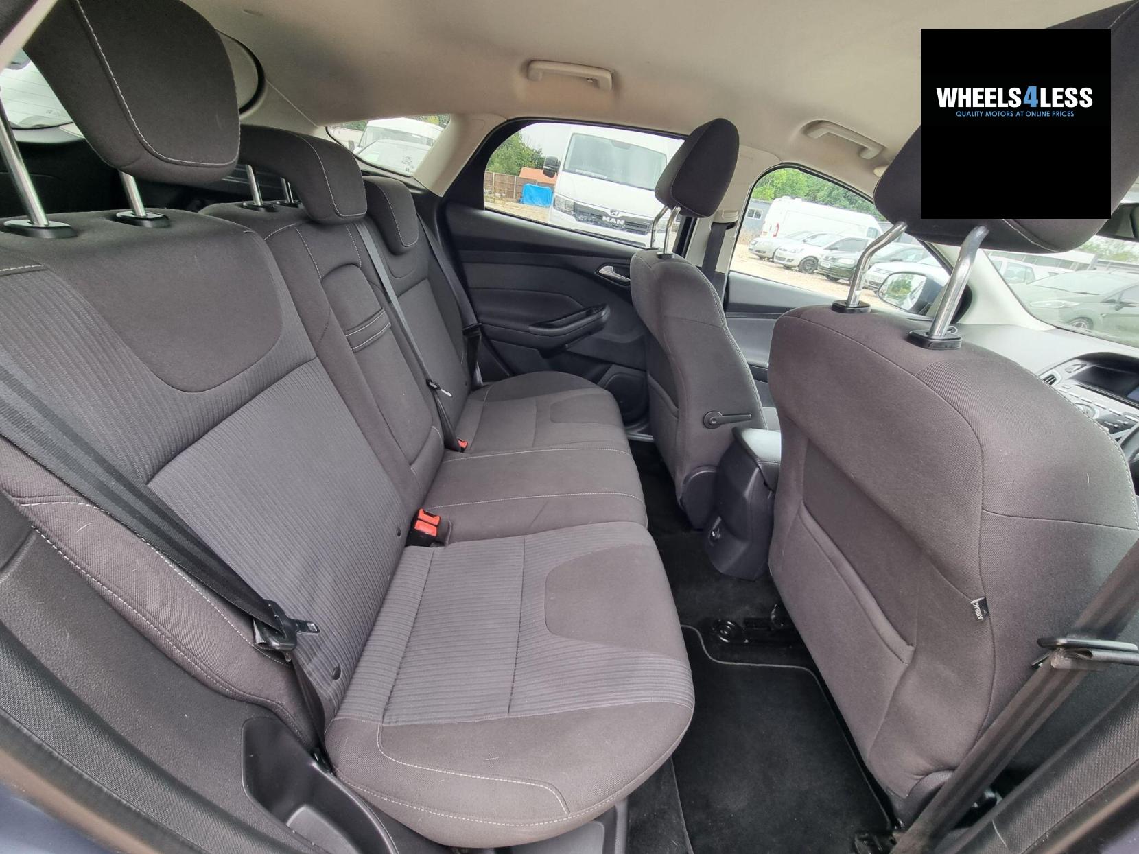 Ford Focus 1.6 Titanium Euro 5 5dr