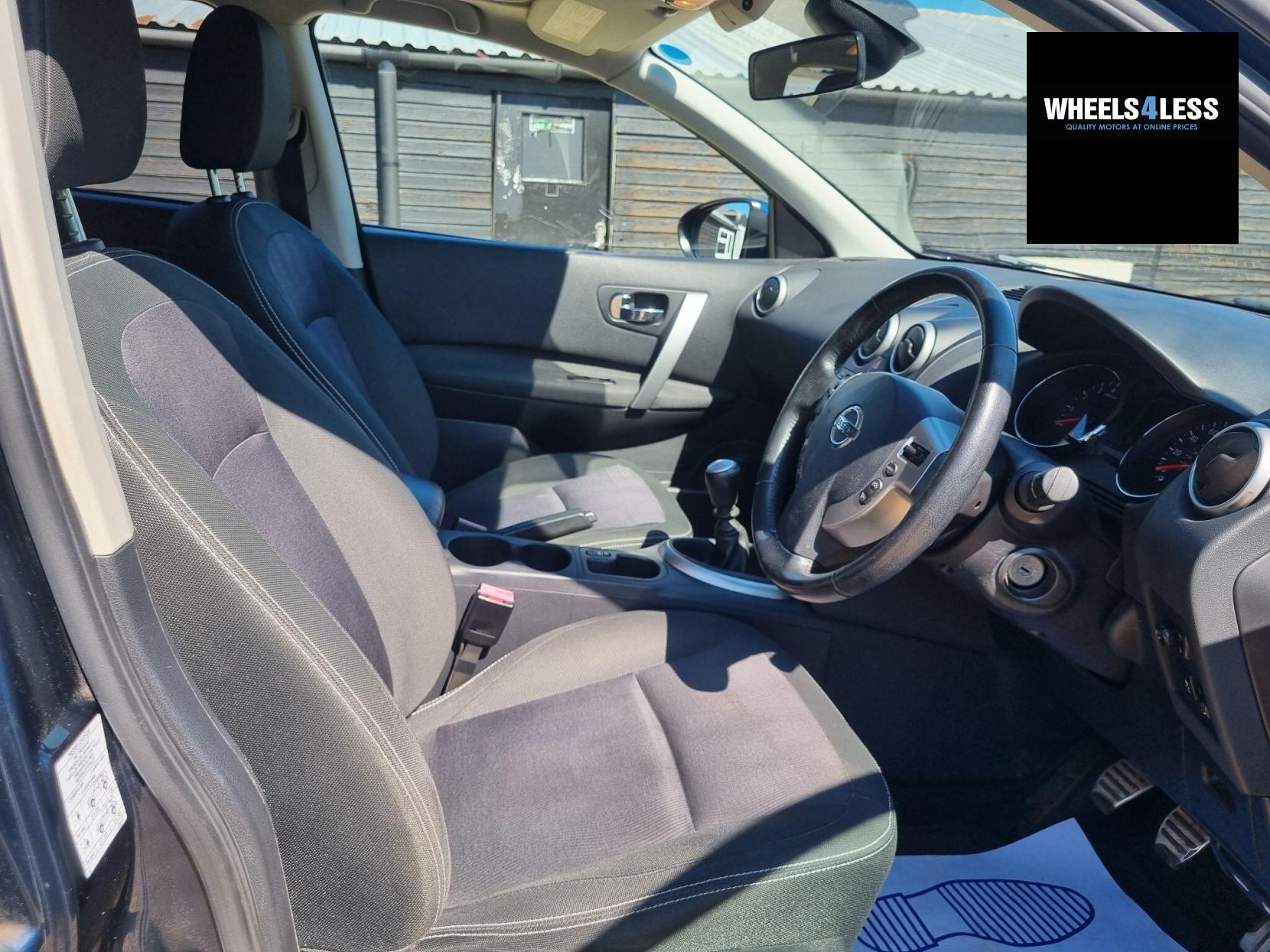 Nissan Qashqai 2.0 n-tec 2WD Euro 5 5dr