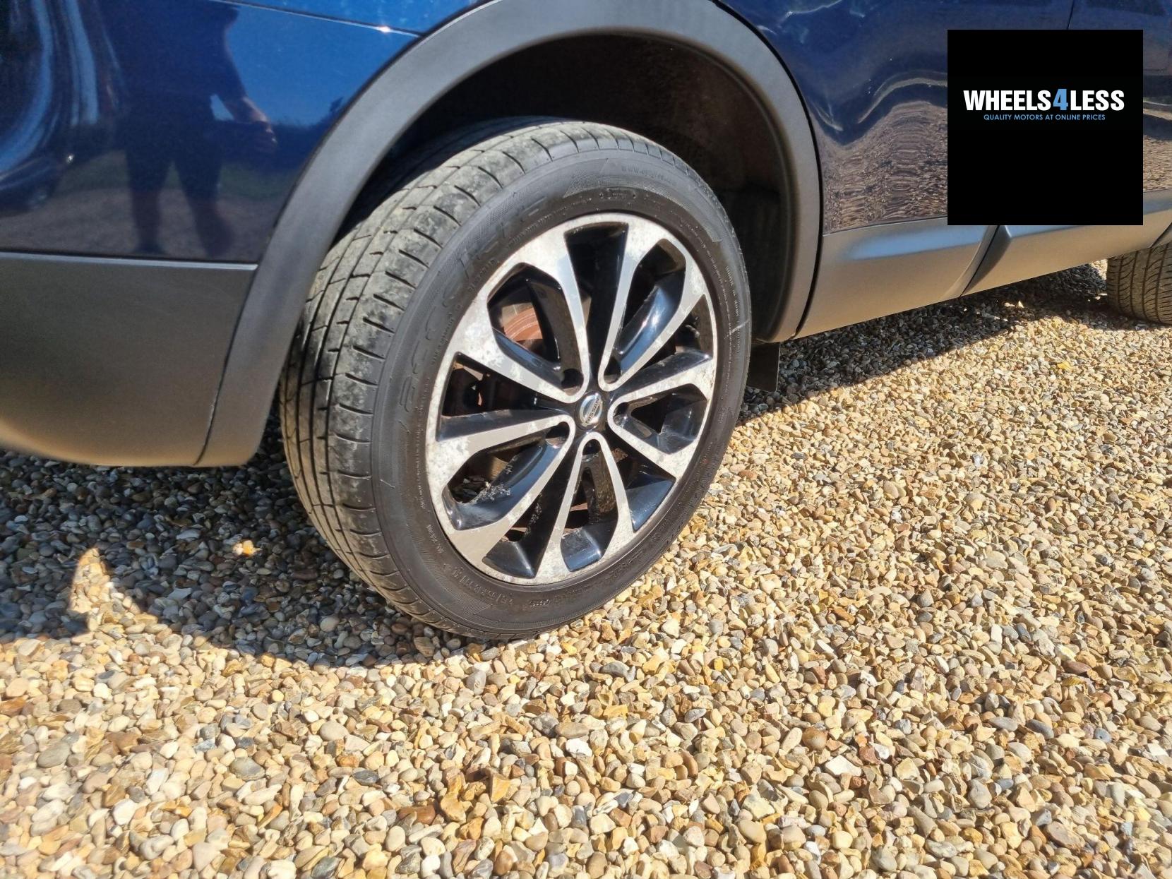 Nissan Qashqai 2.0 n-tec 2WD Euro 5 5dr