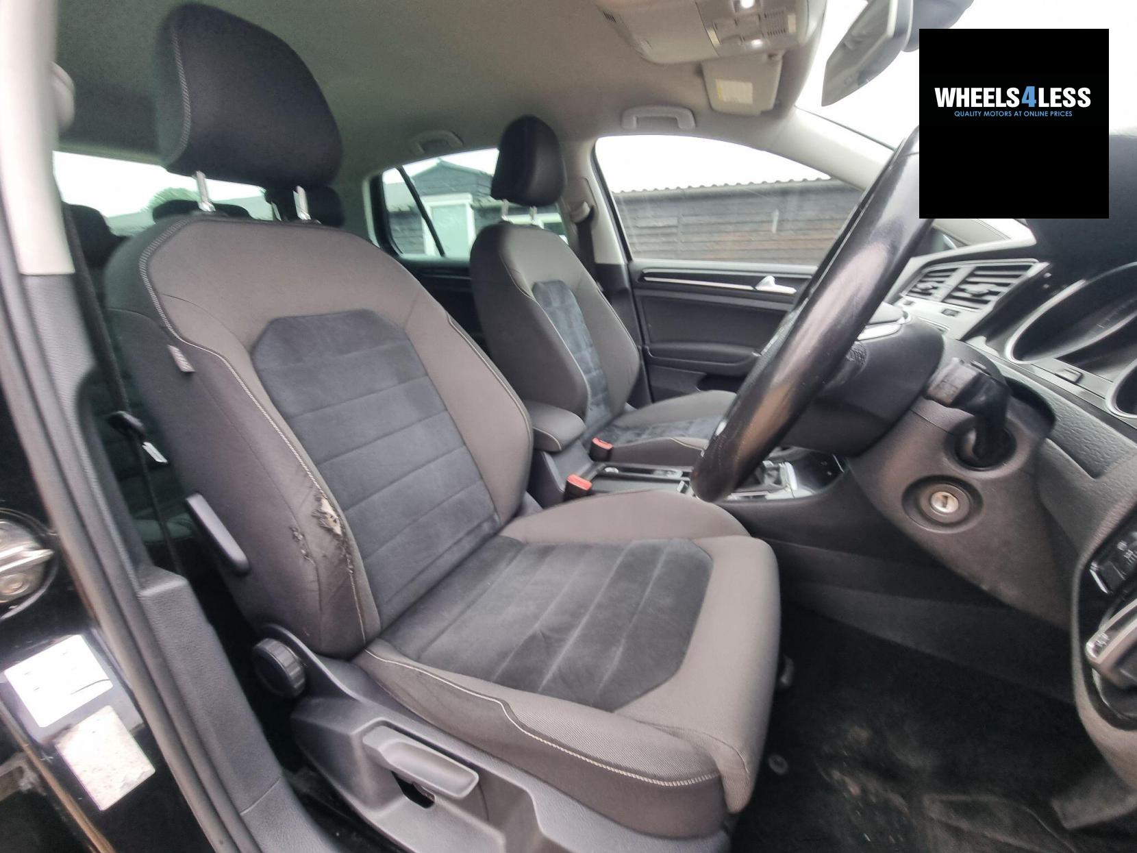 Volkswagen Golf 2.0 TDI BlueMotion Tech GT Euro 5 (s/s) 5dr