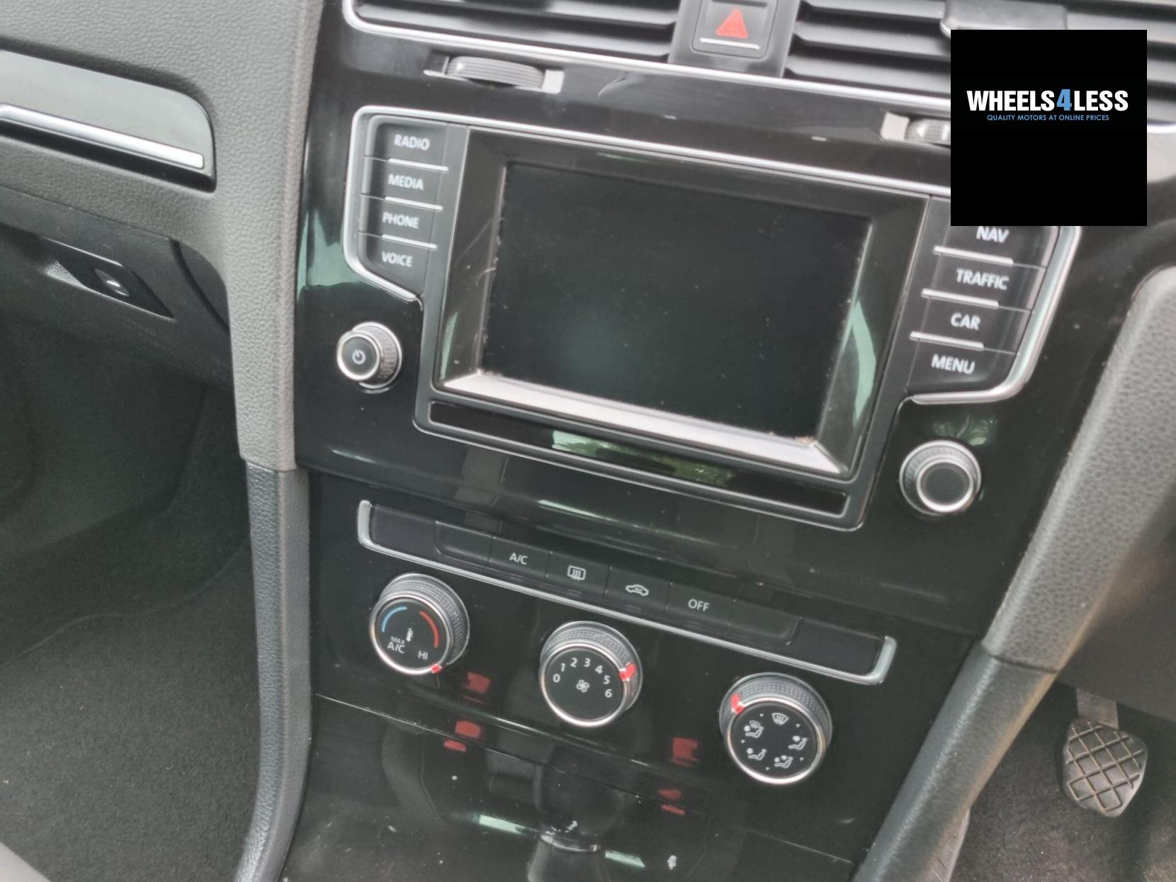 Volkswagen Golf 2.0 TDI BlueMotion Tech GT Euro 5 (s/s) 5dr