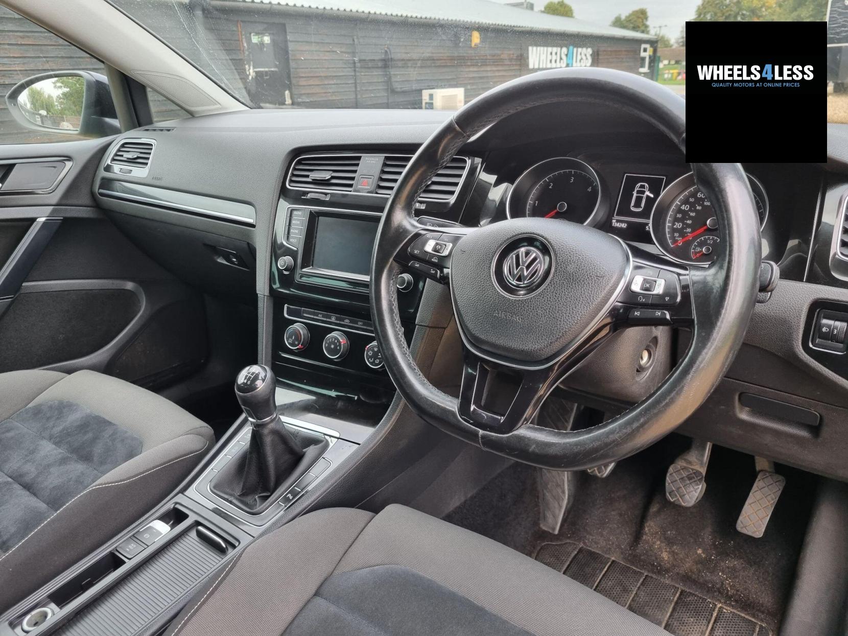 Volkswagen Golf 2.0 TDI BlueMotion Tech GT Euro 5 (s/s) 5dr