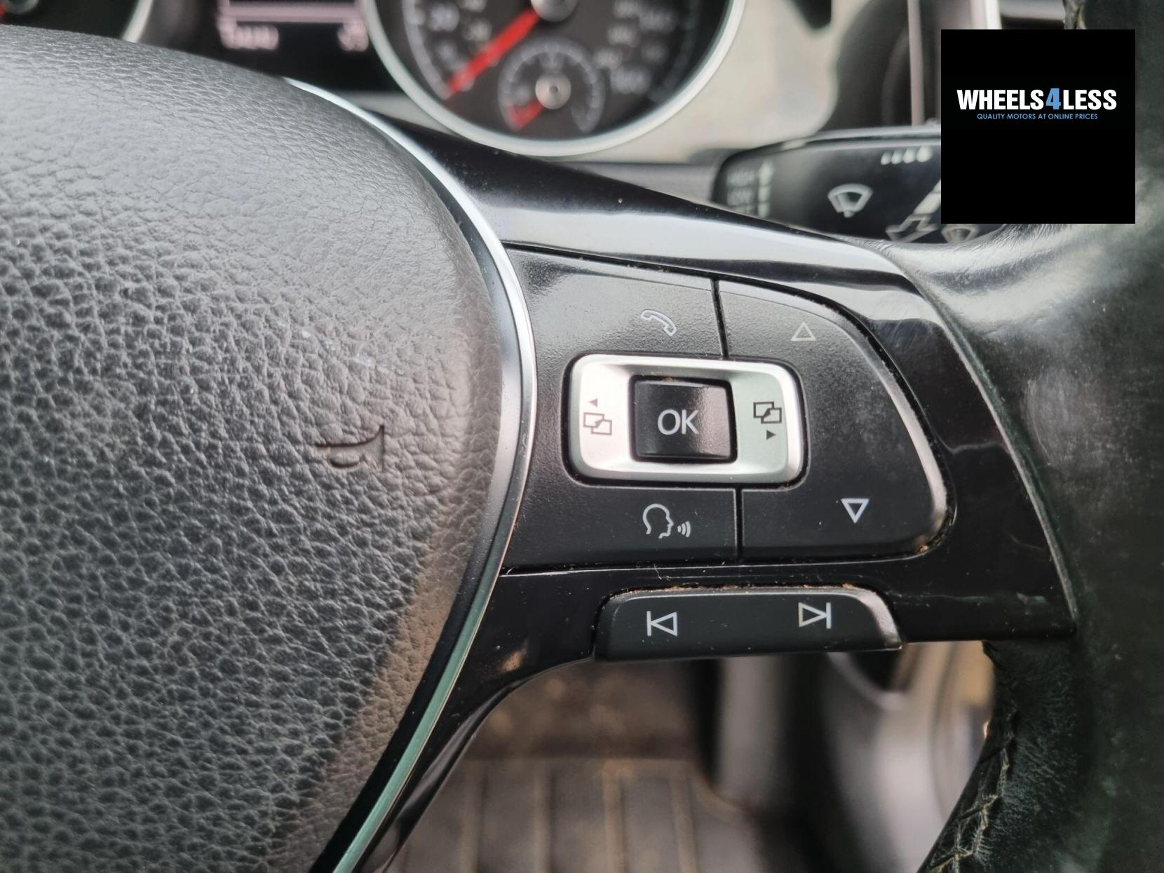 Volkswagen Golf 2.0 TDI BlueMotion Tech GT Euro 5 (s/s) 5dr