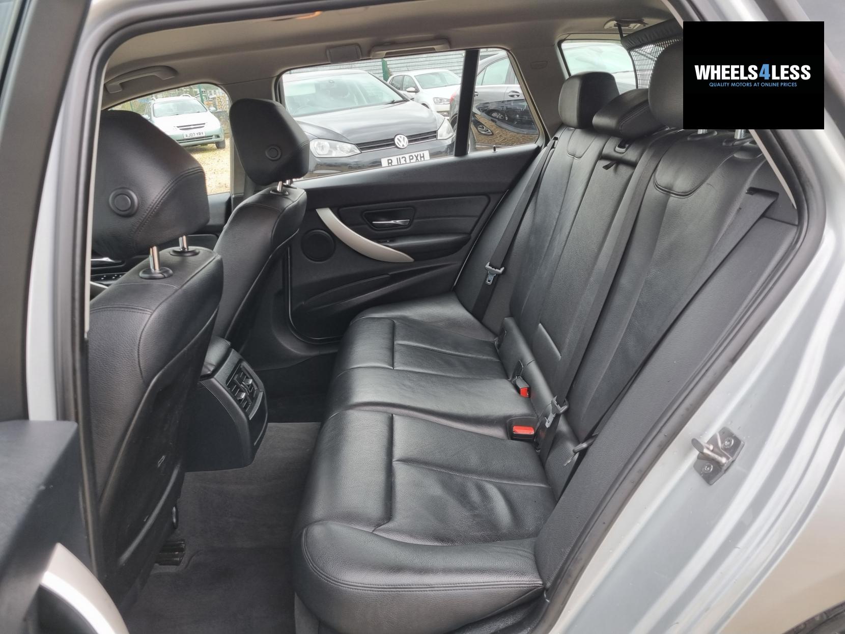 BMW 3 Series 2.0 320d ED EfficientDynamics Business Touring 5dr Diesel Manual Euro 5 (s/s) (163 ps)