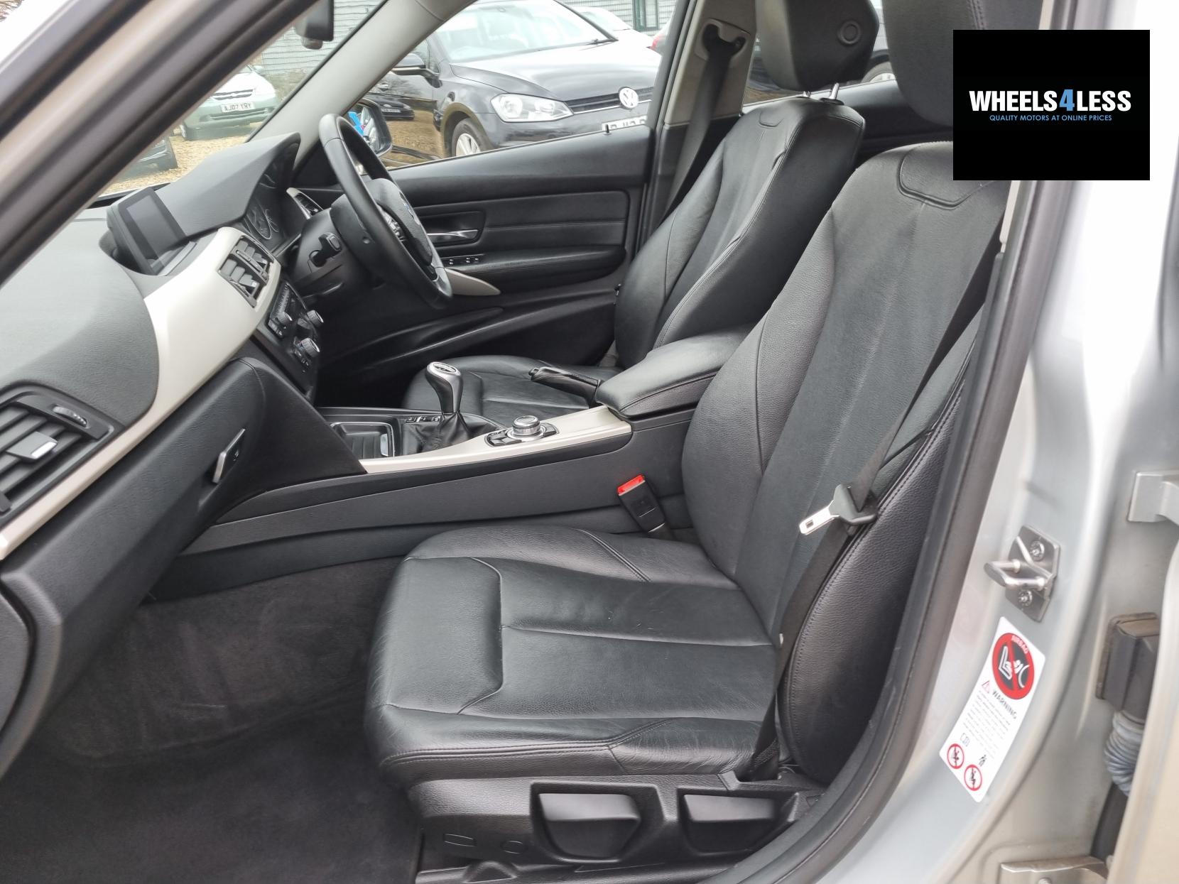 BMW 3 Series 2.0 320d ED EfficientDynamics Business Touring 5dr Diesel Manual Euro 5 (s/s) (163 ps)