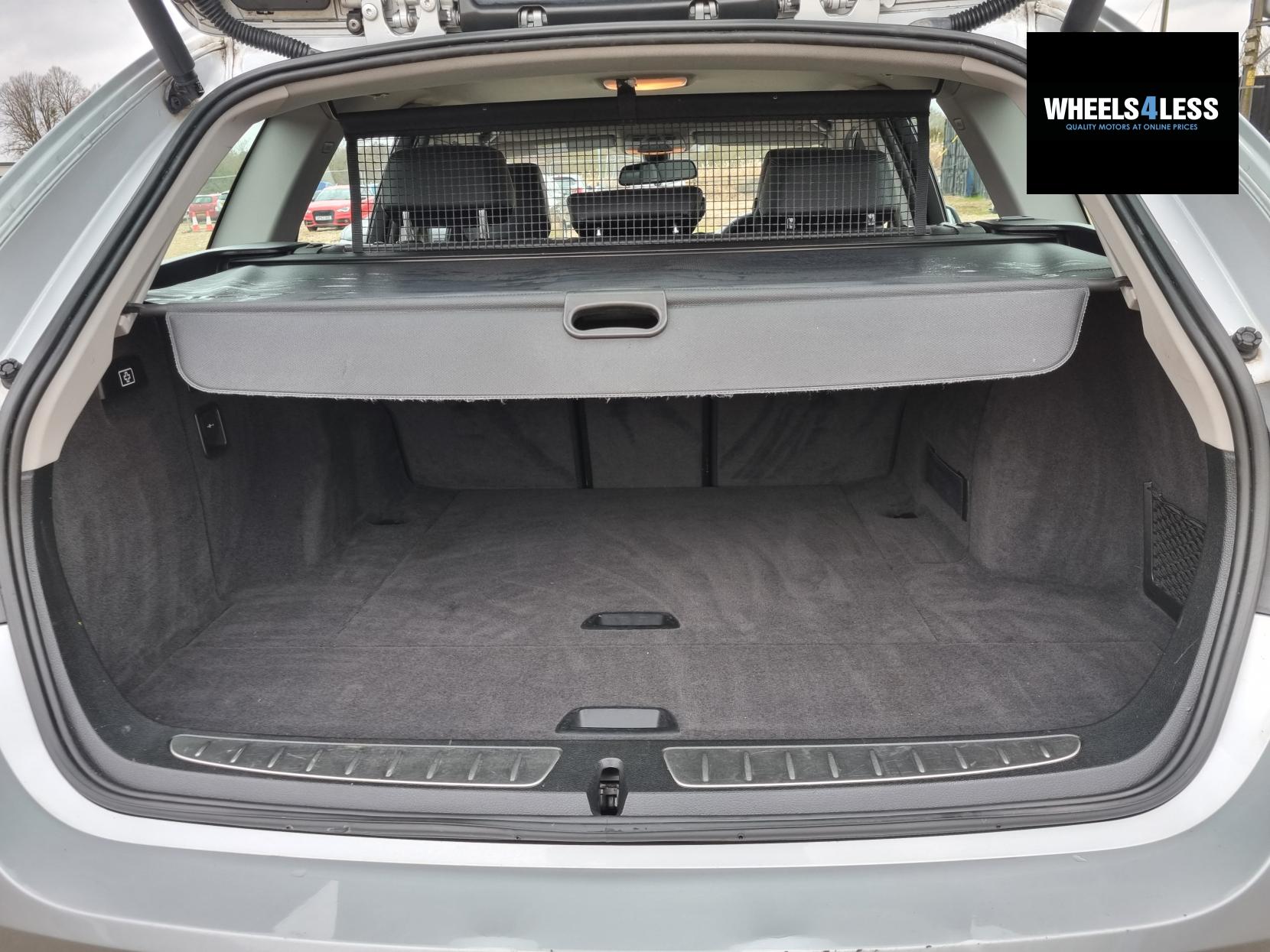 BMW 3 Series 2.0 320d ED EfficientDynamics Business Touring 5dr Diesel Manual Euro 5 (s/s) (163 ps)