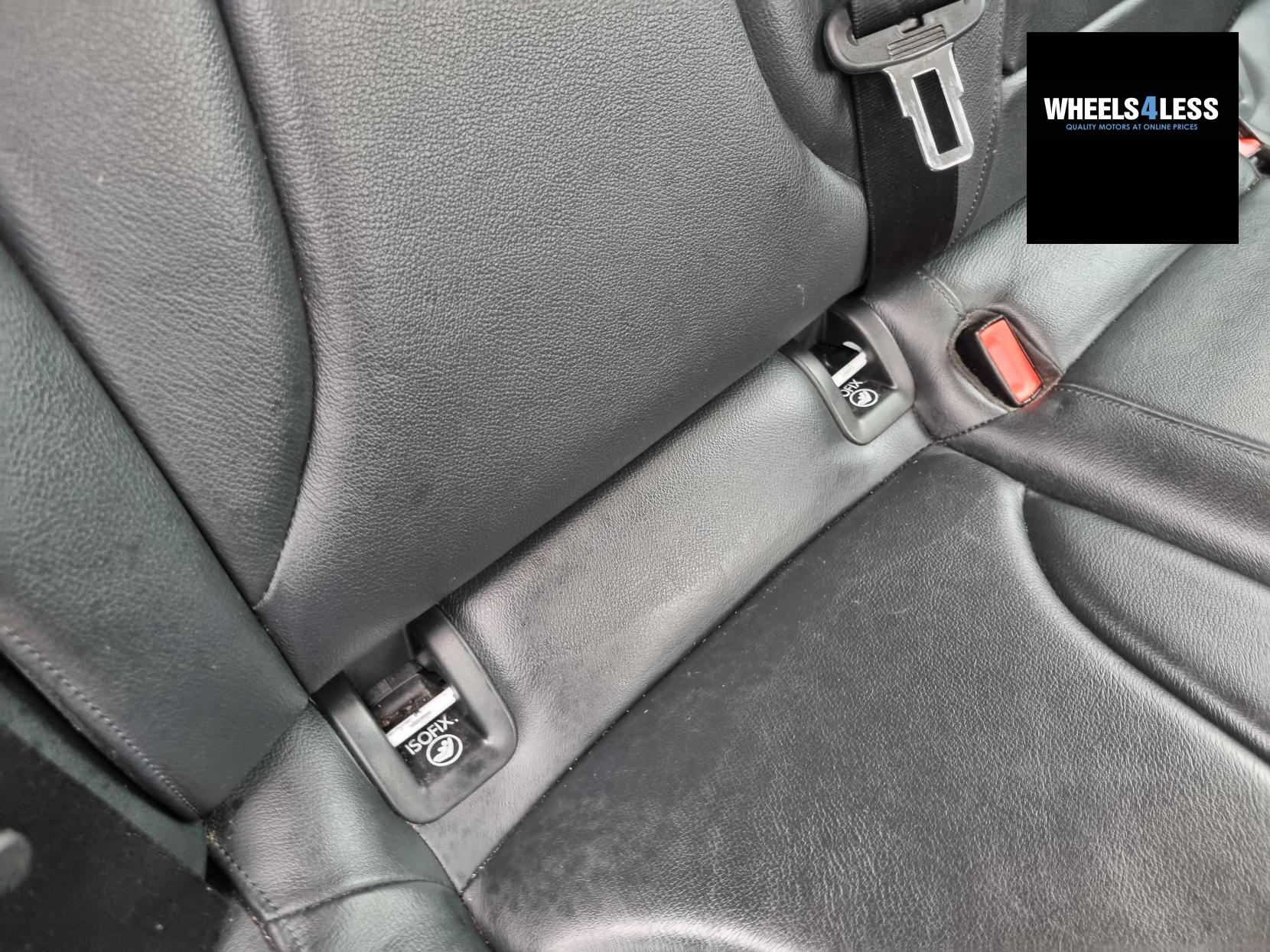 Audi A4 Avant 2.0 TDI ultra SE Technik Estate 5dr Diesel Manual Euro 6 (s/s) (163 ps)