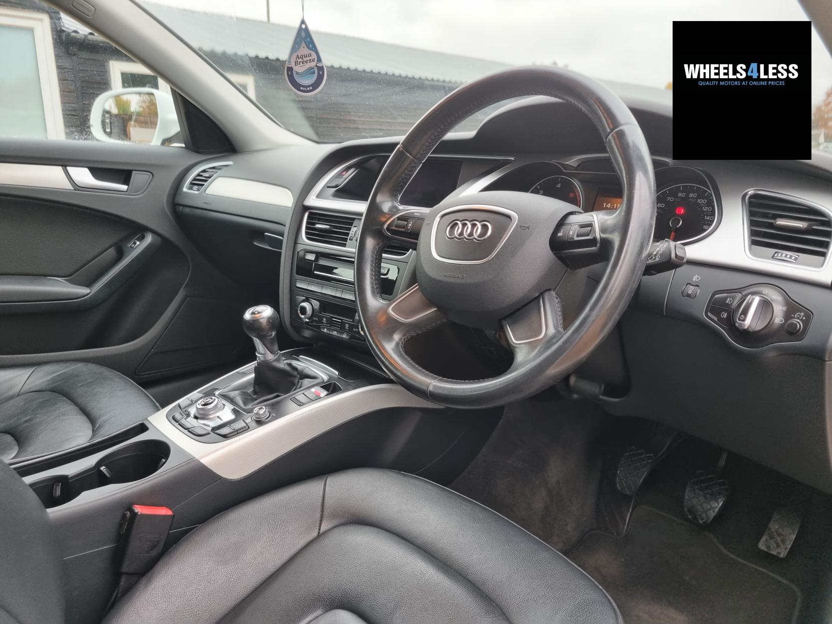 Audi A4 Avant 2.0 TDI ultra SE Technik Estate 5dr Diesel Manual Euro 6 (s/s) (163 ps)