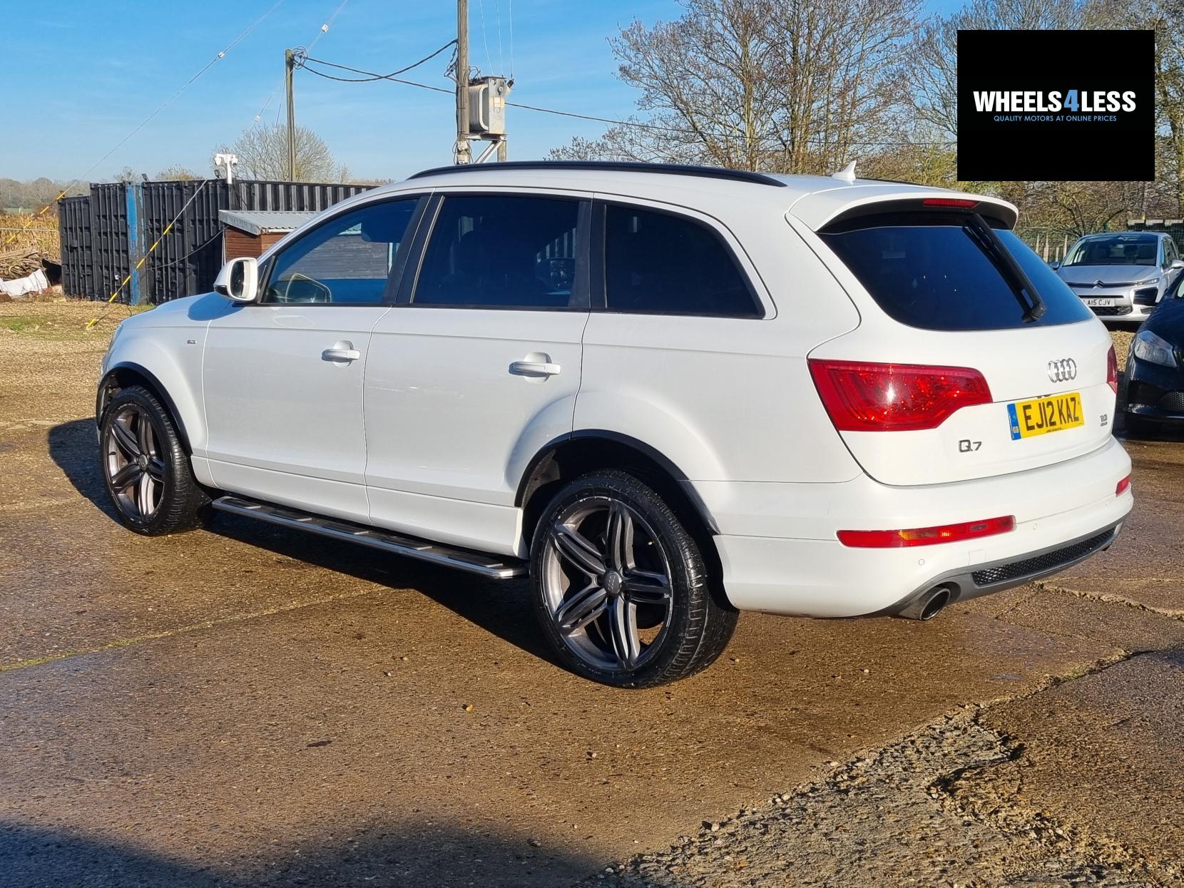 Audi Q7 3.0 TDI V6 S line Plus SUV 5dr Diesel Tiptronic quattro Euro 5 (s/s) (245 ps)