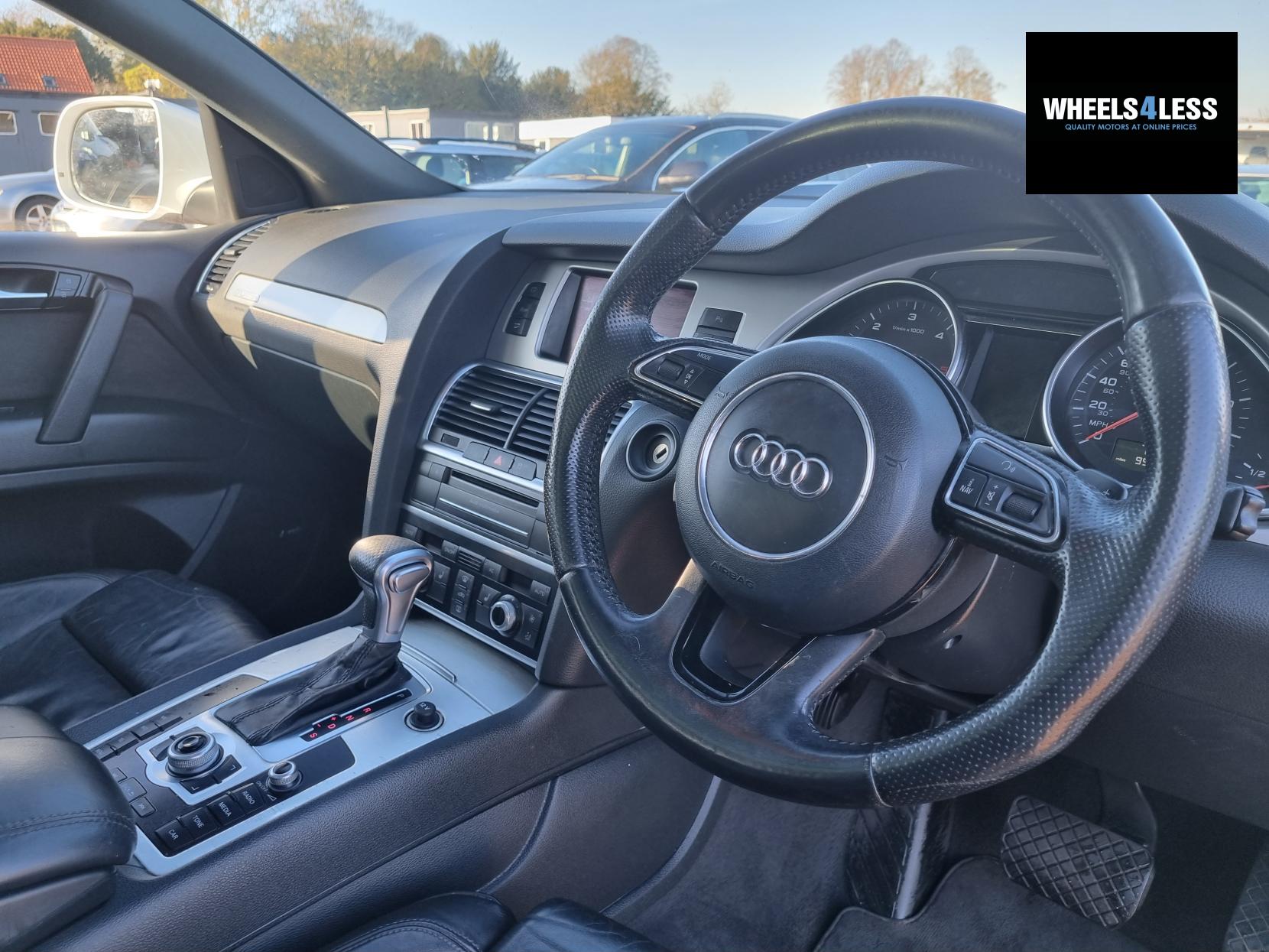 Audi Q7 3.0 TDI V6 S line Plus SUV 5dr Diesel Tiptronic quattro Euro 5 (s/s) (245 ps)