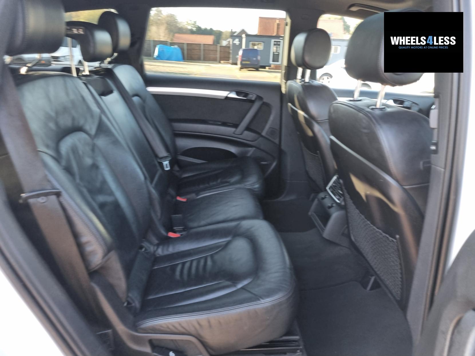 Audi Q7 3.0 TDI V6 S line Plus SUV 5dr Diesel Tiptronic quattro Euro 5 (s/s) (245 ps)