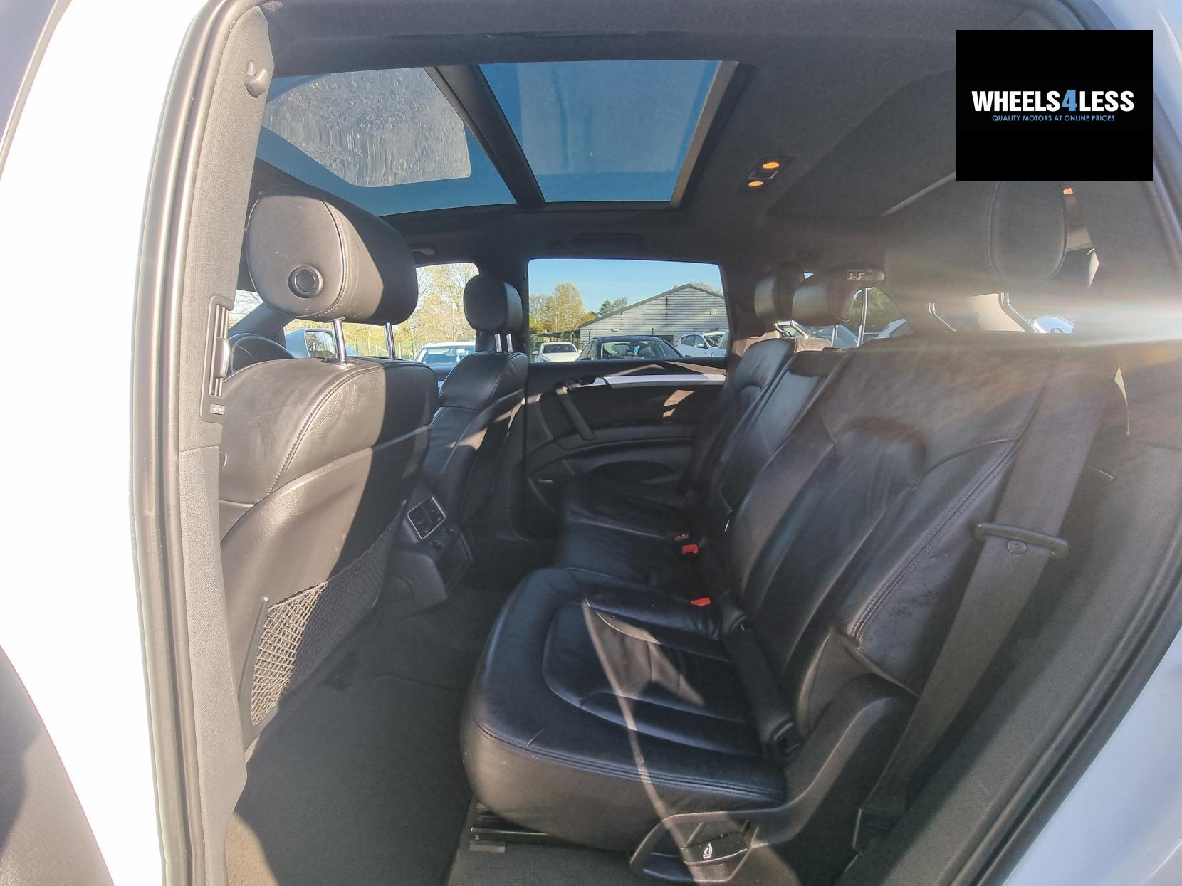 Audi Q7 3.0 TDI V6 S line Plus SUV 5dr Diesel Tiptronic quattro Euro 5 (s/s) (245 ps)