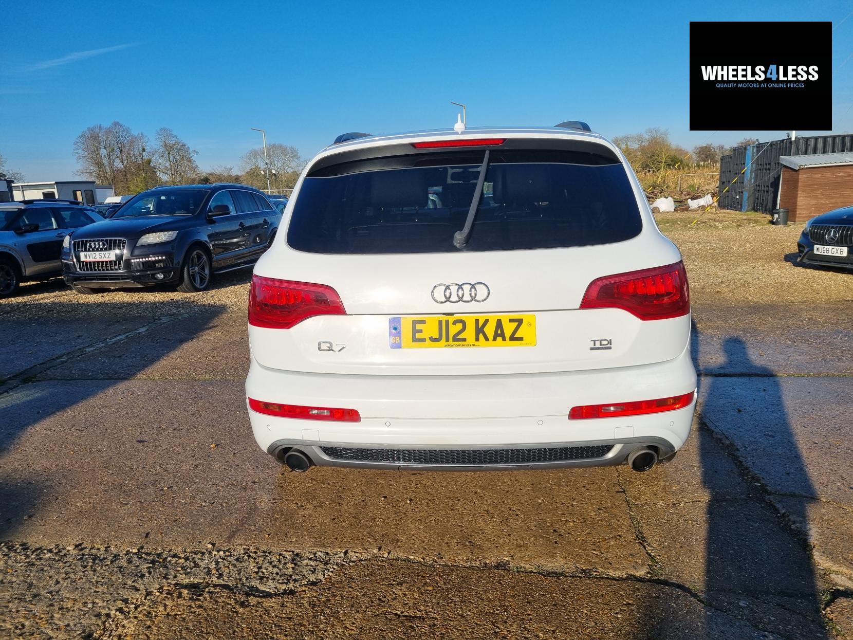 Audi Q7 3.0 TDI V6 S line Plus SUV 5dr Diesel Tiptronic quattro Euro 5 (s/s) (245 ps)