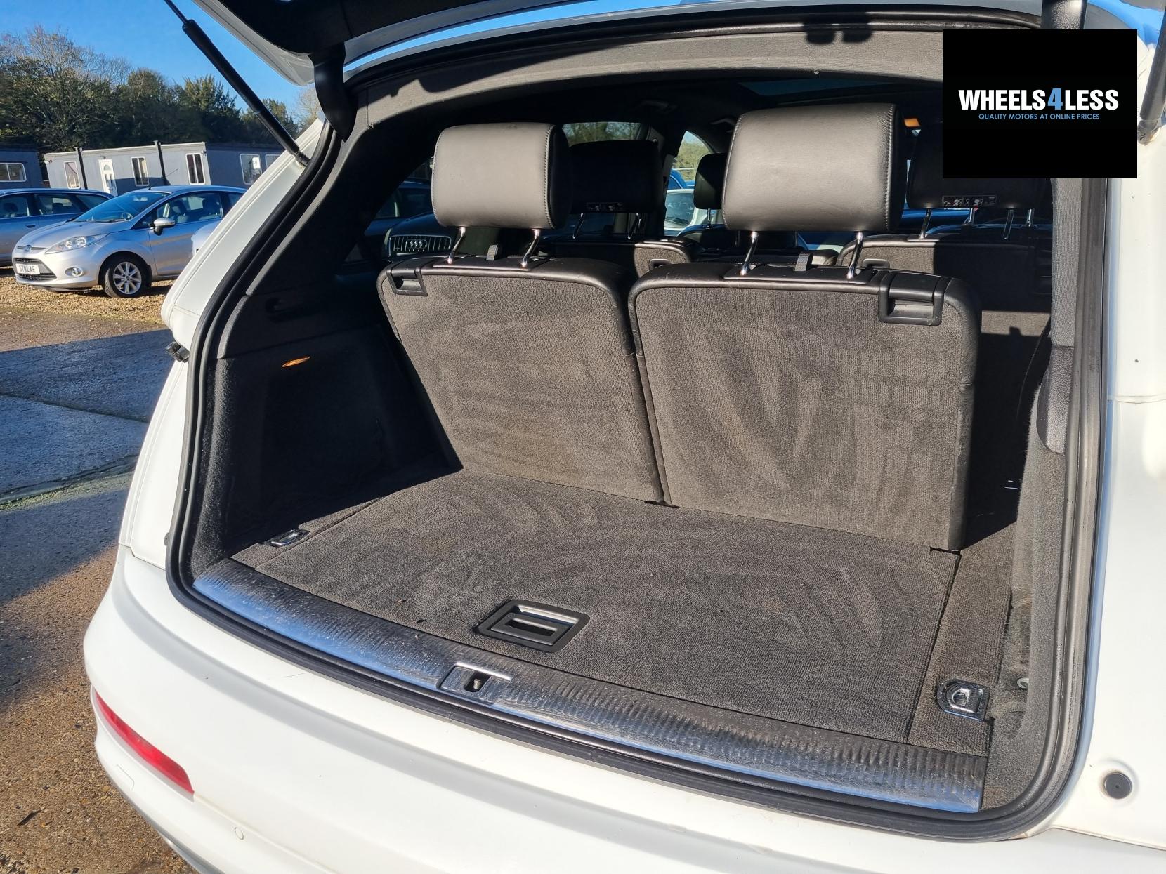 Audi Q7 3.0 TDI V6 S line Plus SUV 5dr Diesel Tiptronic quattro Euro 5 (s/s) (245 ps)