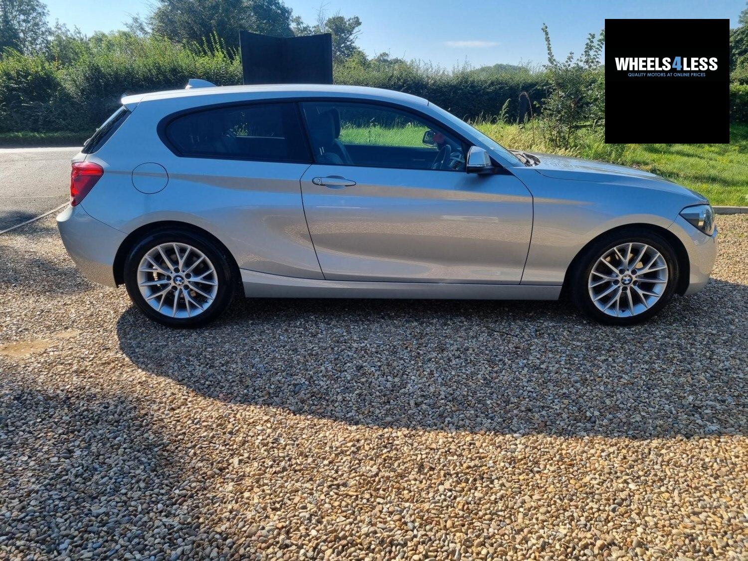 BMW 1 SERIES 118i Urban 3dr