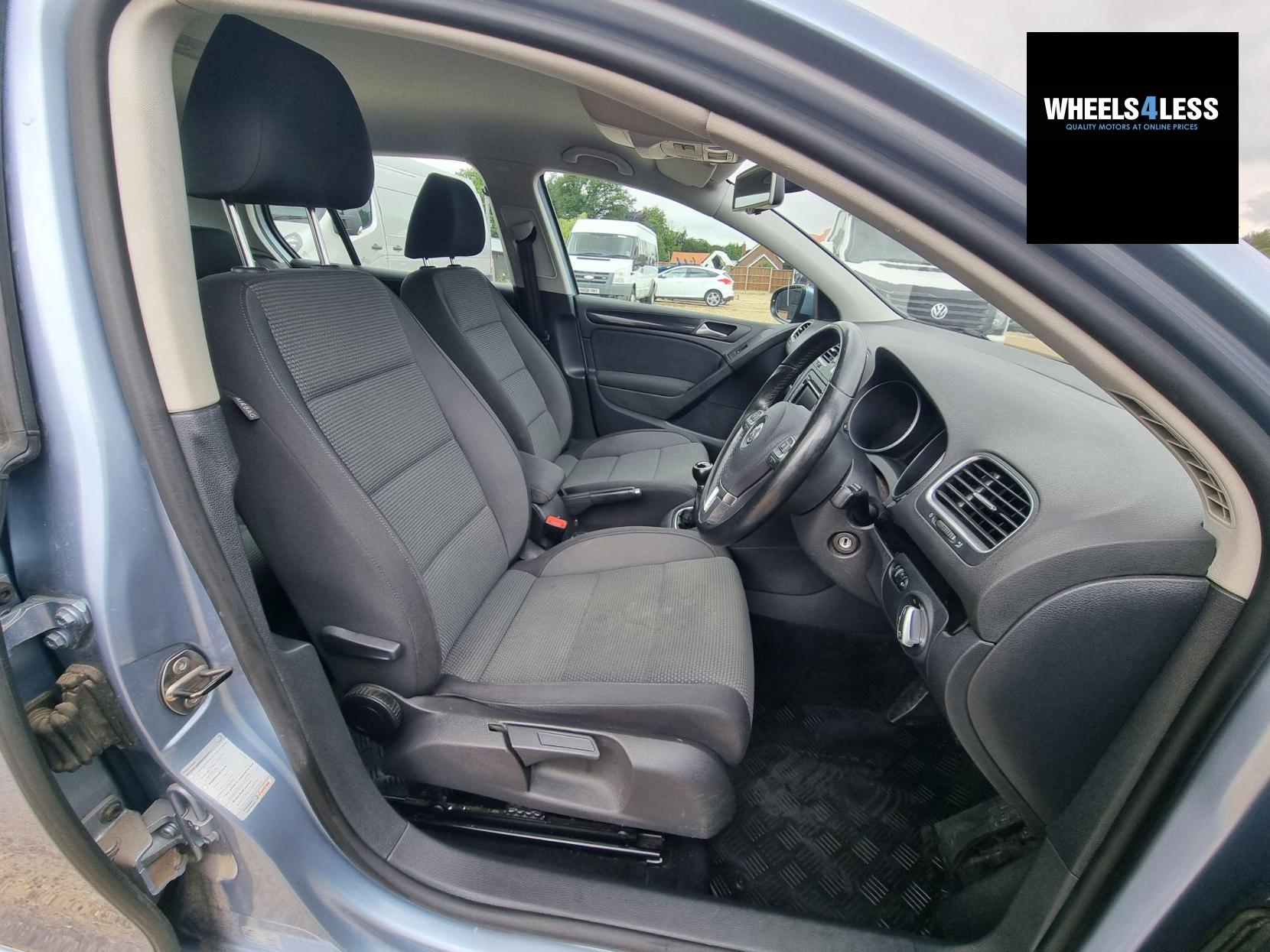 Volkswagen Golf 1.6 TDI Match Euro 5 5dr