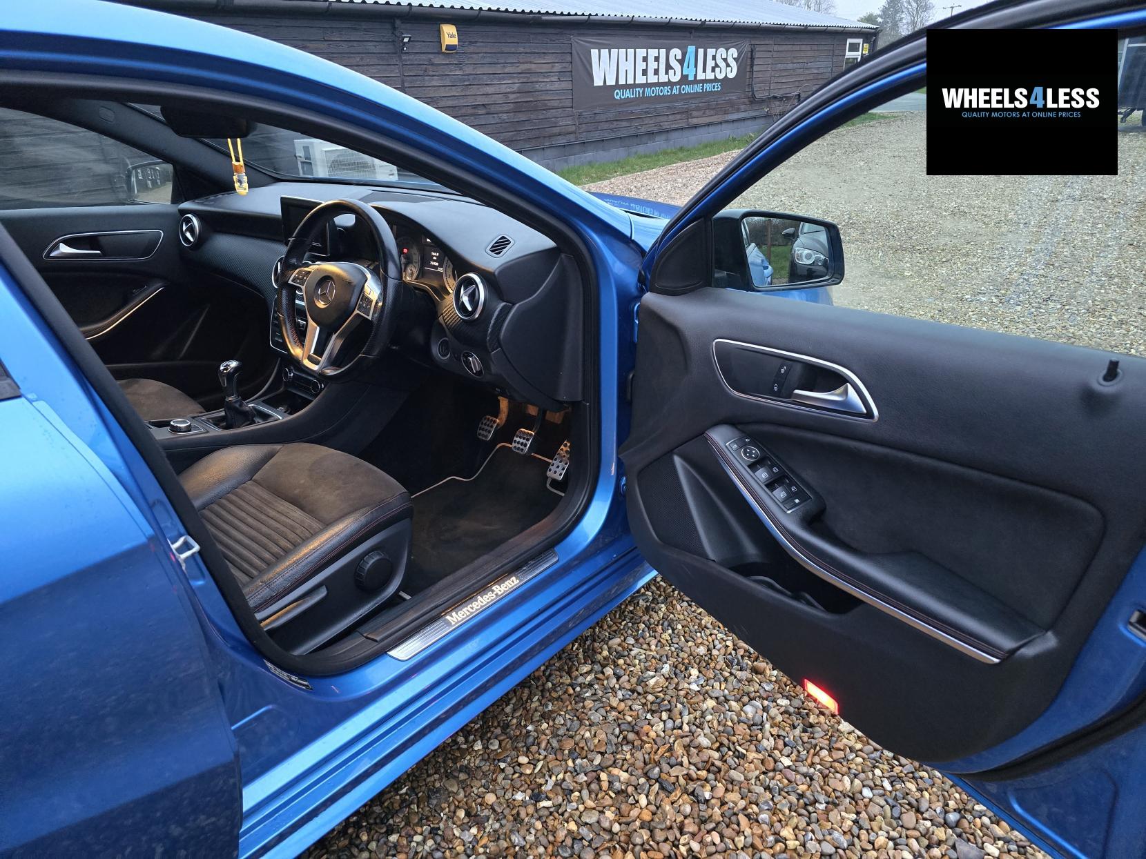 Mercedes-Benz A Class 1.6 A200 BlueEfficiency AMG Sport Hatchback 5dr Petrol Manual Euro 6 (s/s) (156 ps)