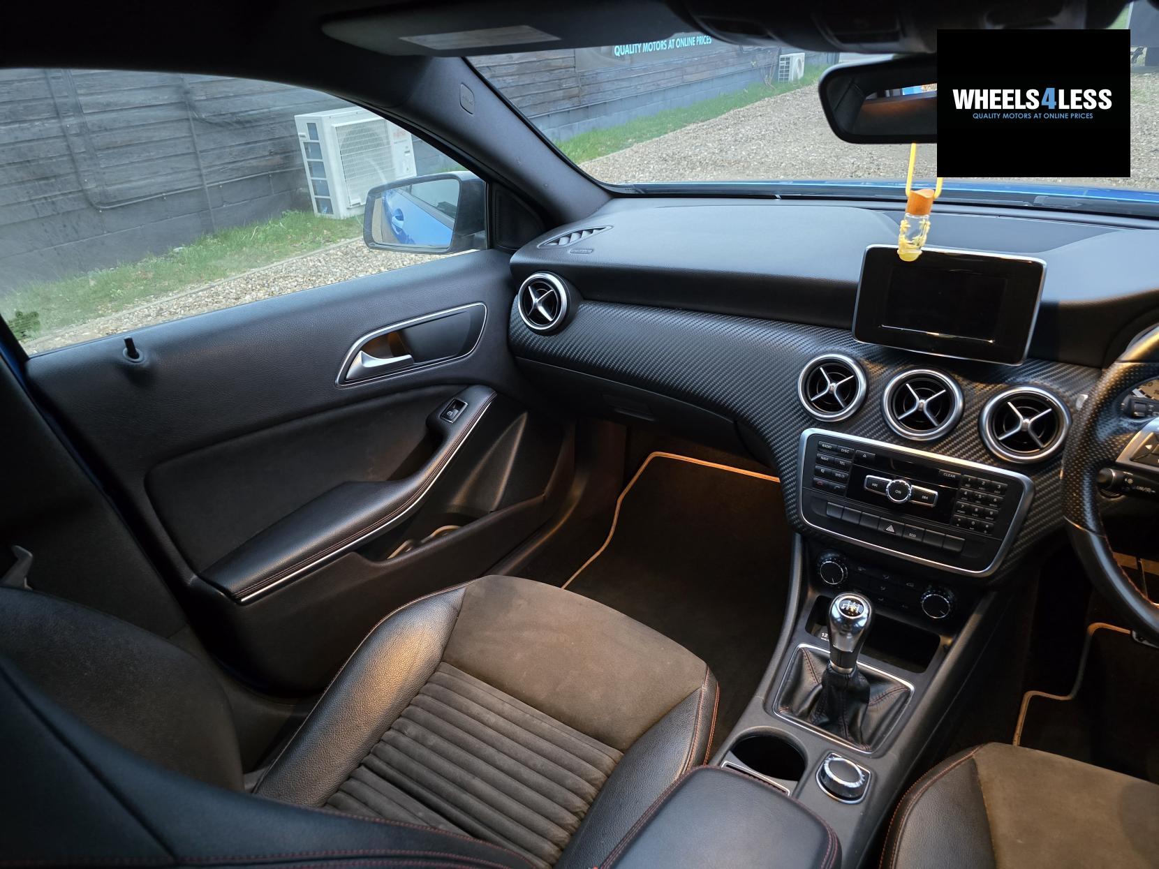 Mercedes-Benz A Class 1.6 A200 BlueEfficiency AMG Sport Hatchback 5dr Petrol Manual Euro 6 (s/s) (156 ps)