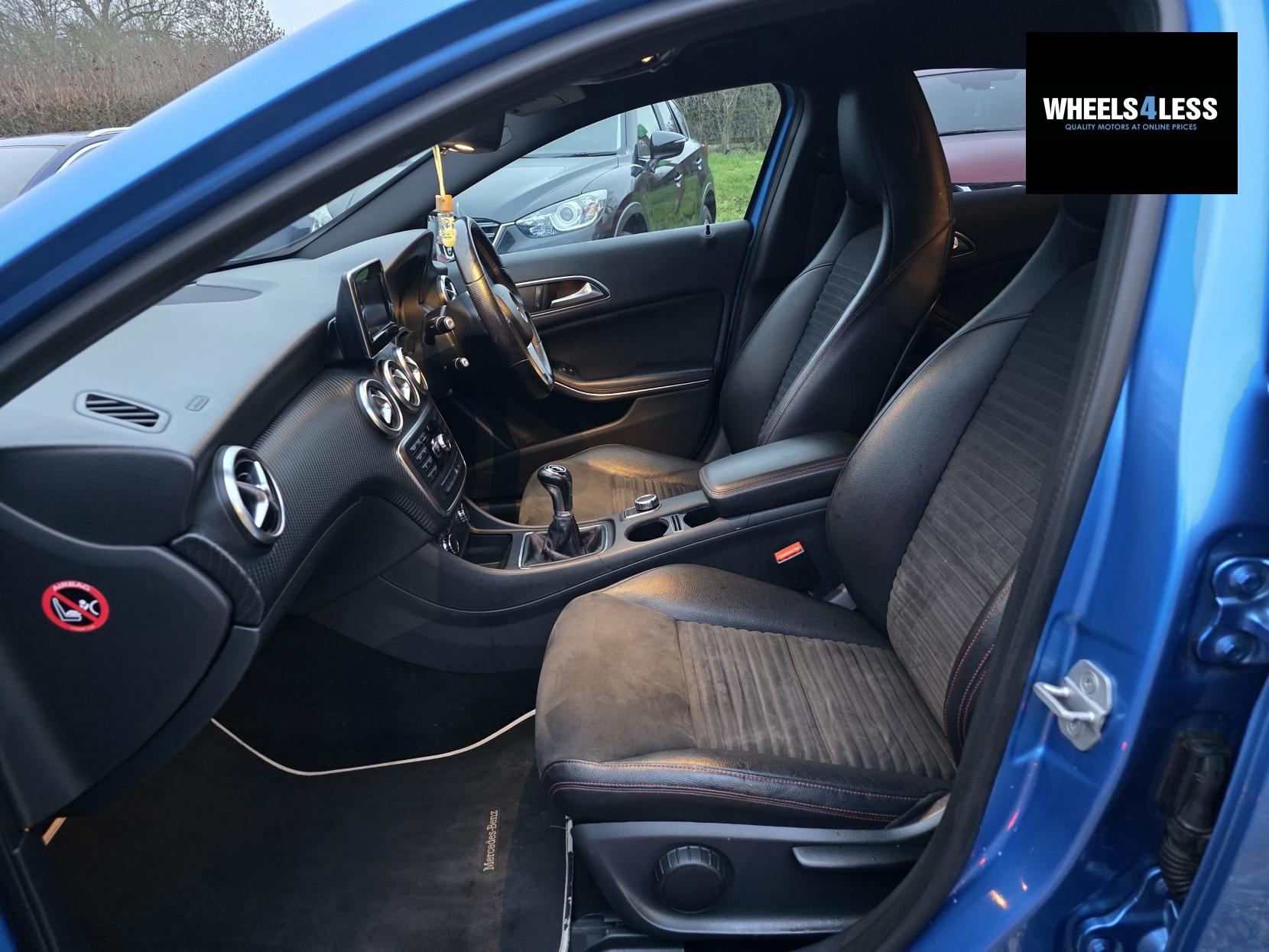 Mercedes-Benz A Class 1.6 A200 BlueEfficiency AMG Sport Hatchback 5dr Petrol Manual Euro 6 (s/s) (156 ps)